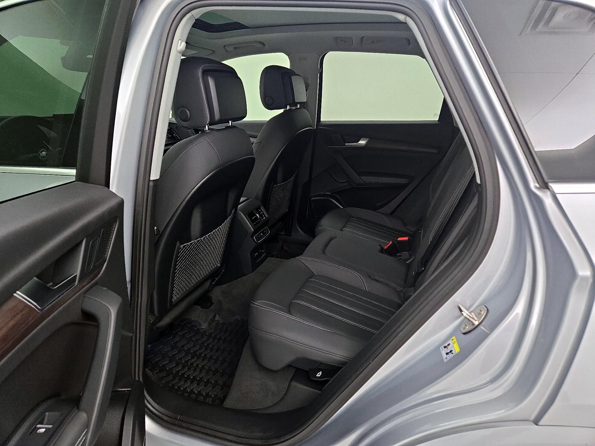 Thumbnail: 2021 Audi Q5 - 20