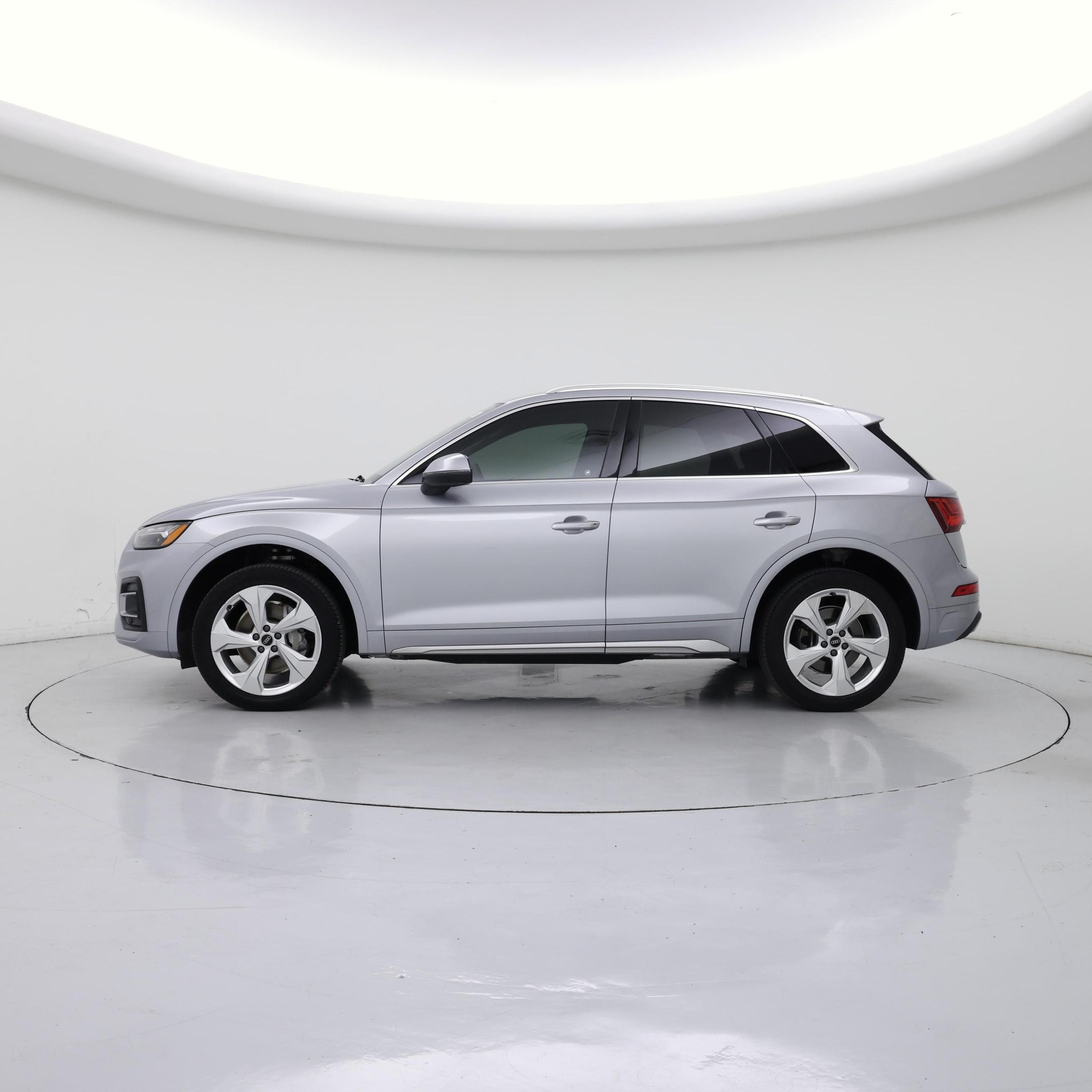 Thumbnail: 2021 Audi Q5 - 3