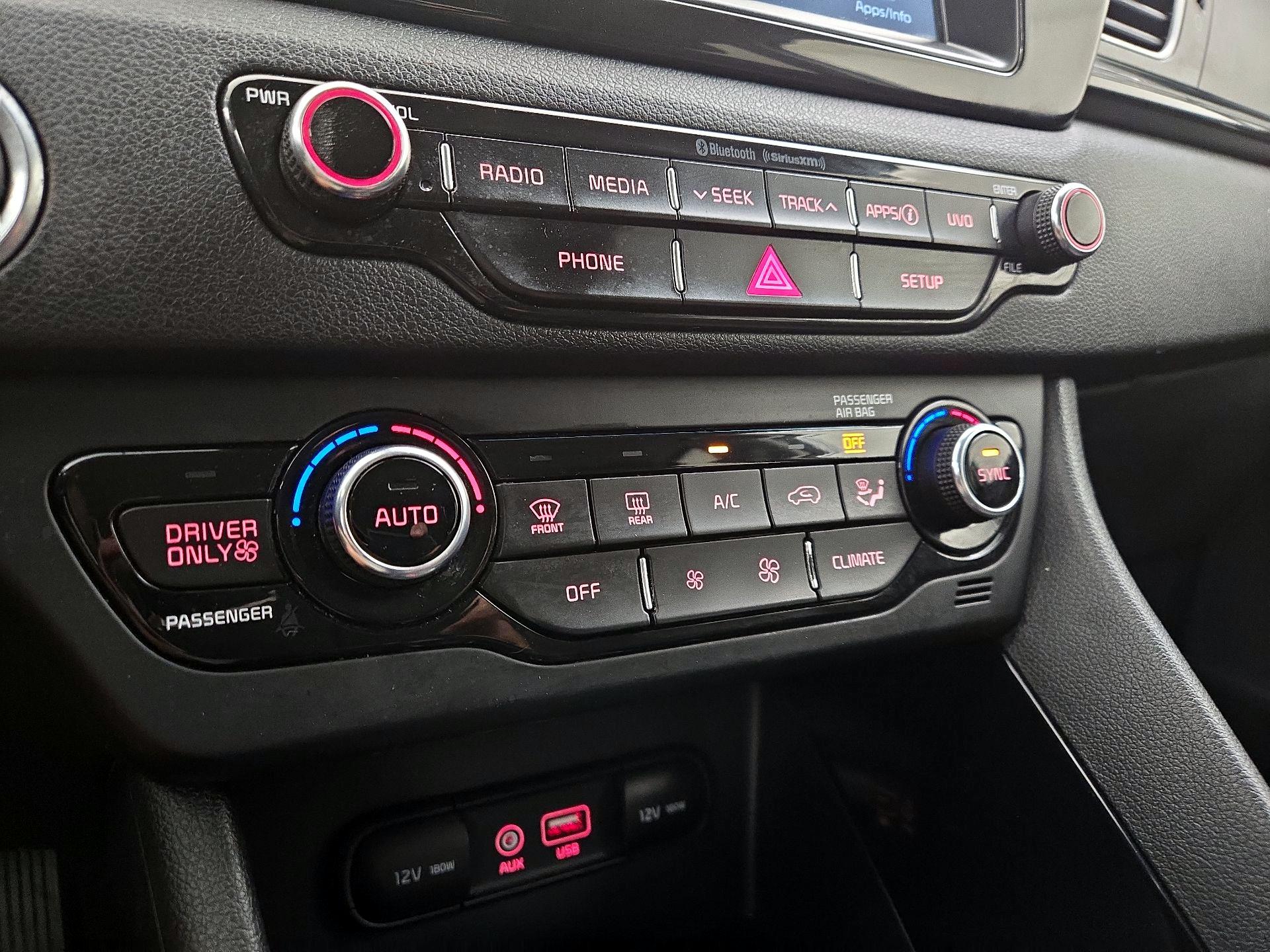 Thumbnail: 2019 Kia Niro - 16