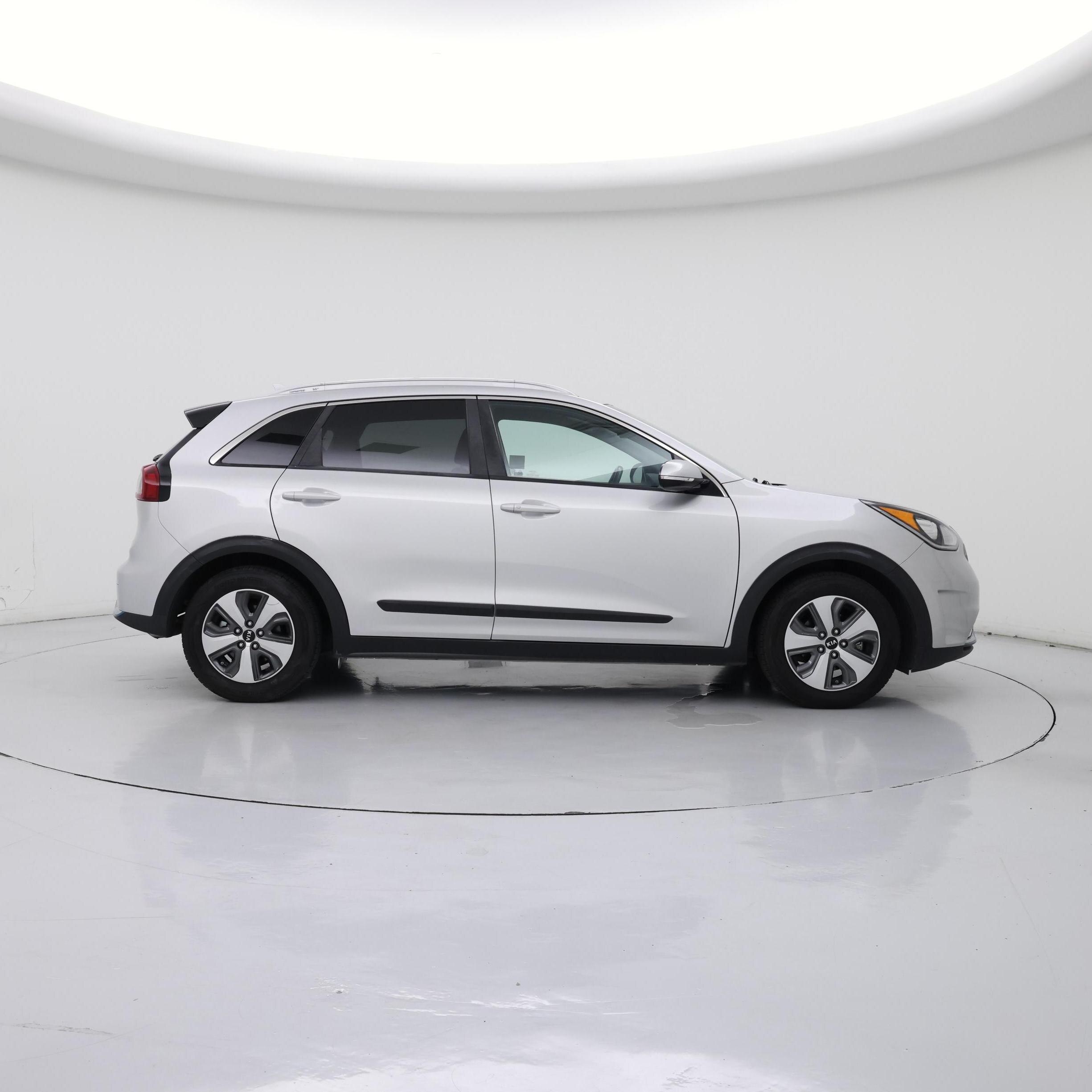 Thumbnail: 2019 Kia Niro - 7