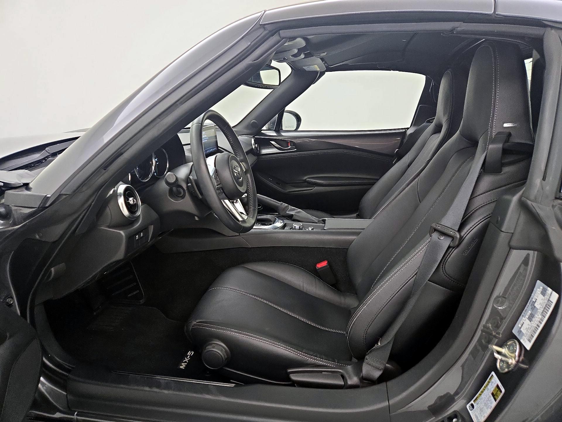 Thumbnail: 2022 Mazda MX-5 Miata - 11