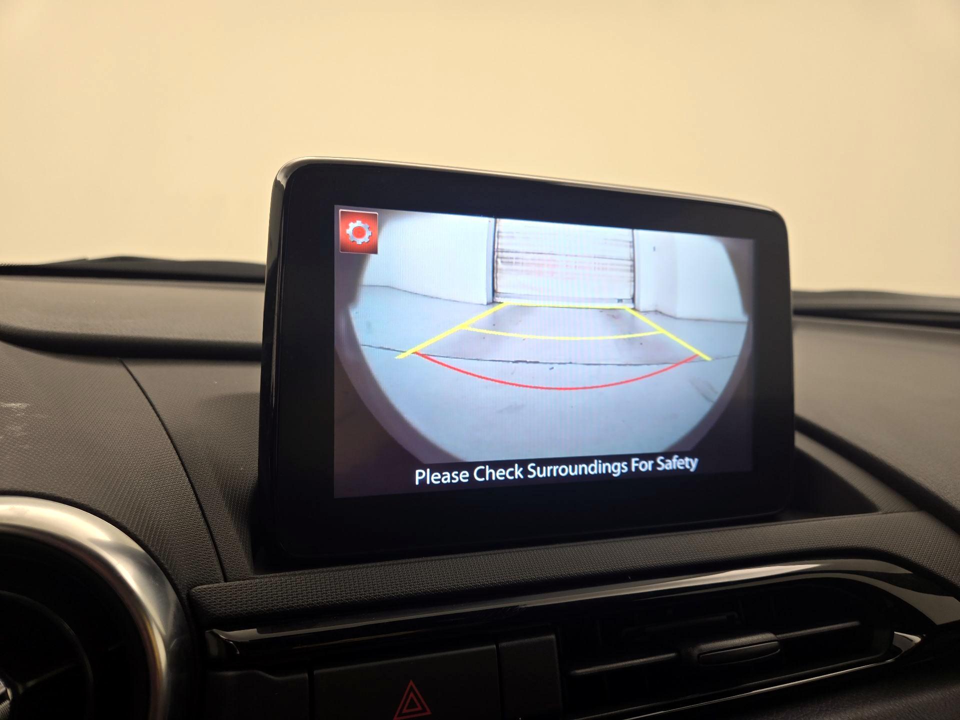 Thumbnail: 2022 Mazda MX-5 Miata - 14