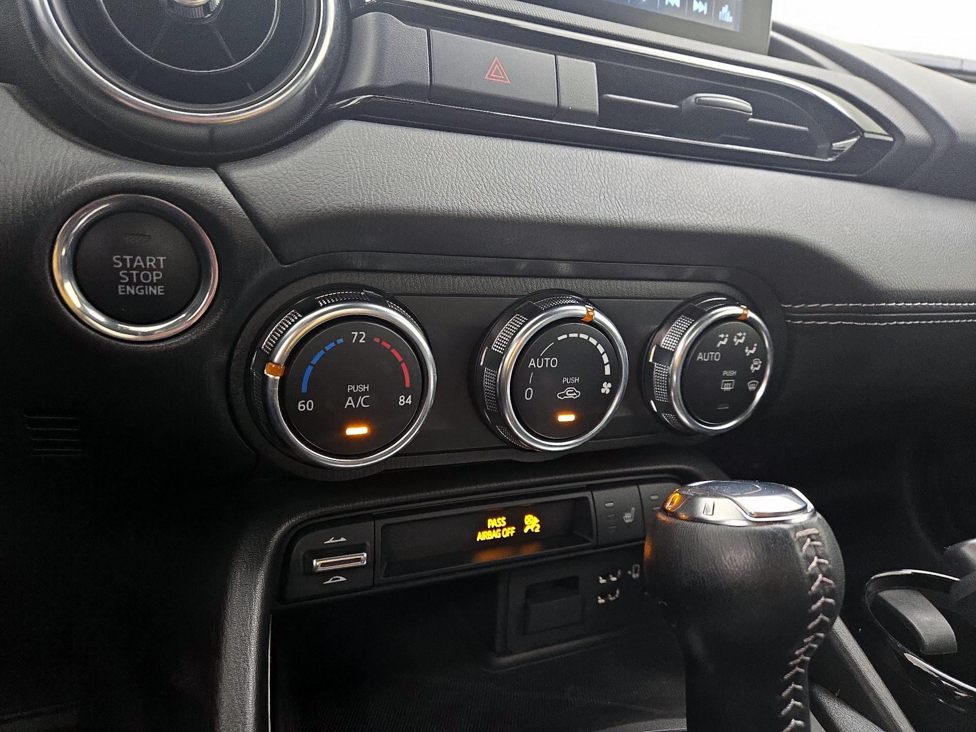 Thumbnail: 2022 Mazda MX-5 Miata - 16