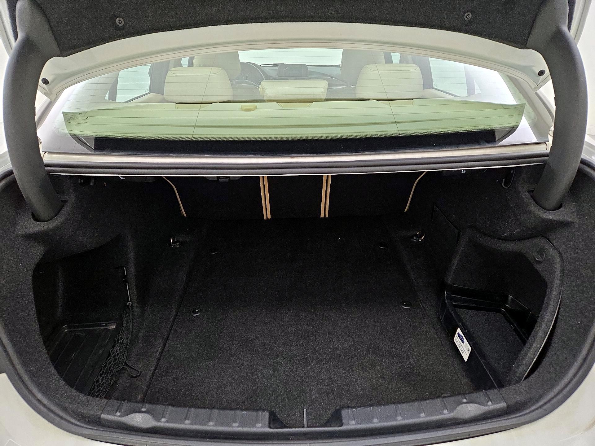 Thumbnail: 2015 BMW 3 Series - 20