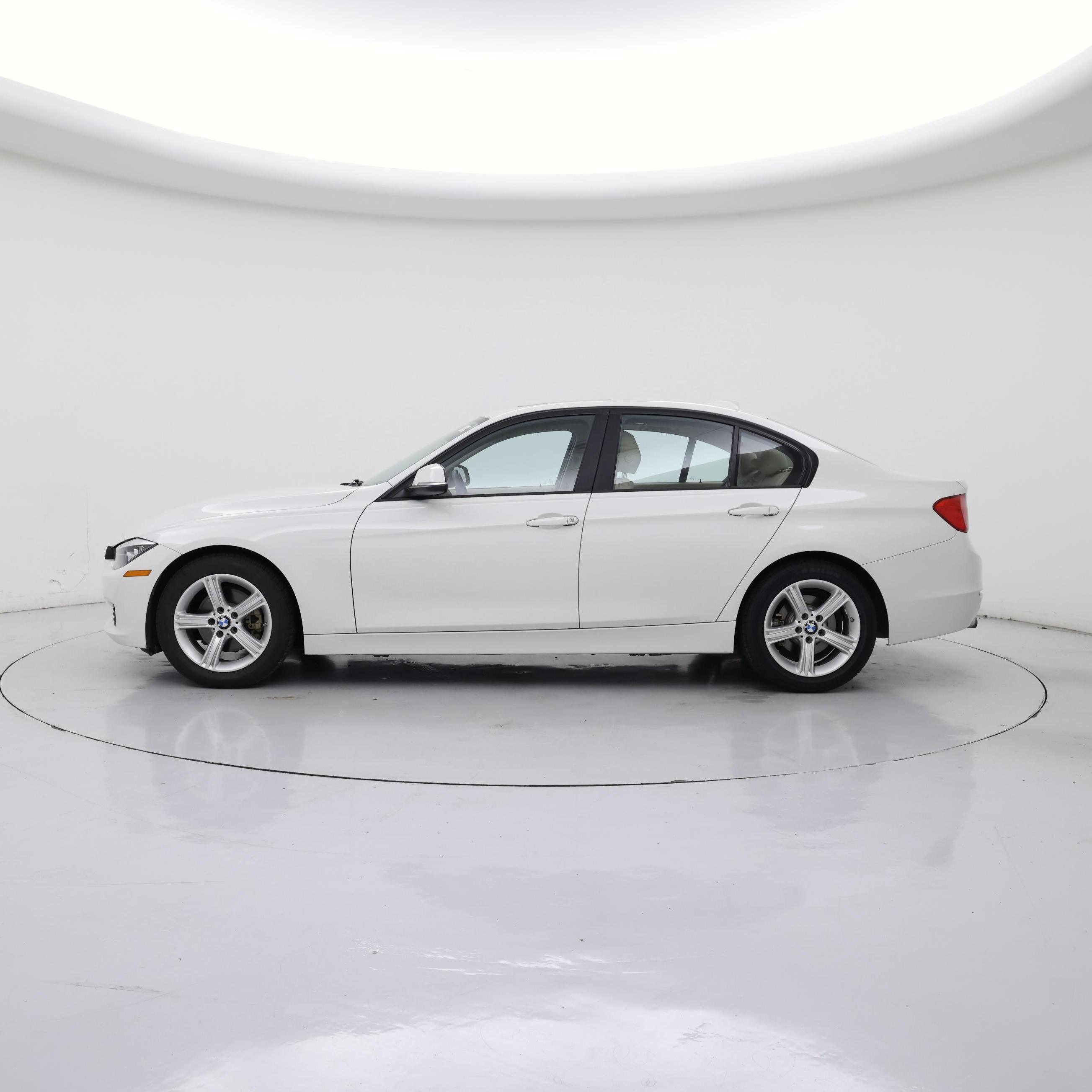 Thumbnail: 2015 BMW 3 Series - 3