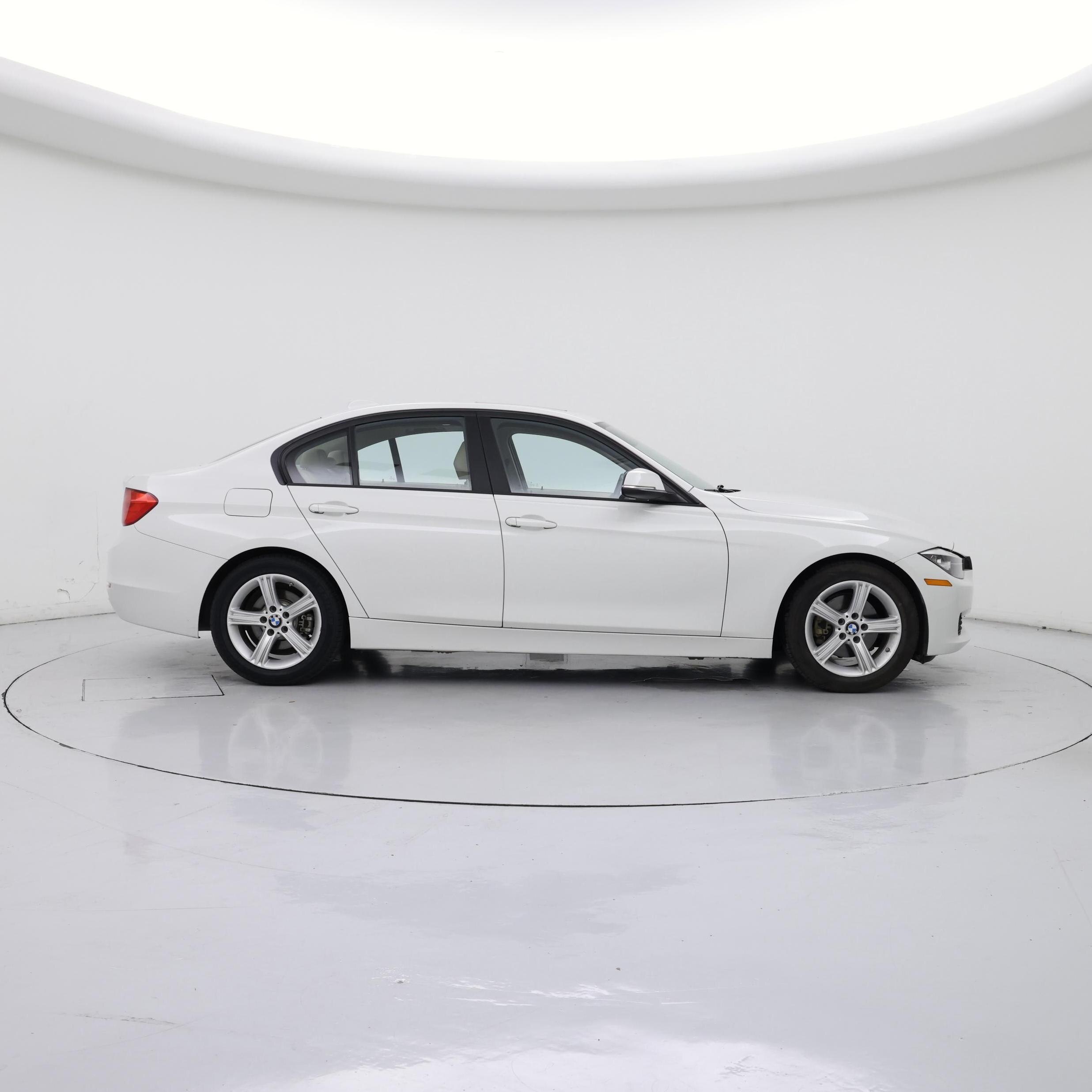 Thumbnail: 2015 BMW 3 Series - 7