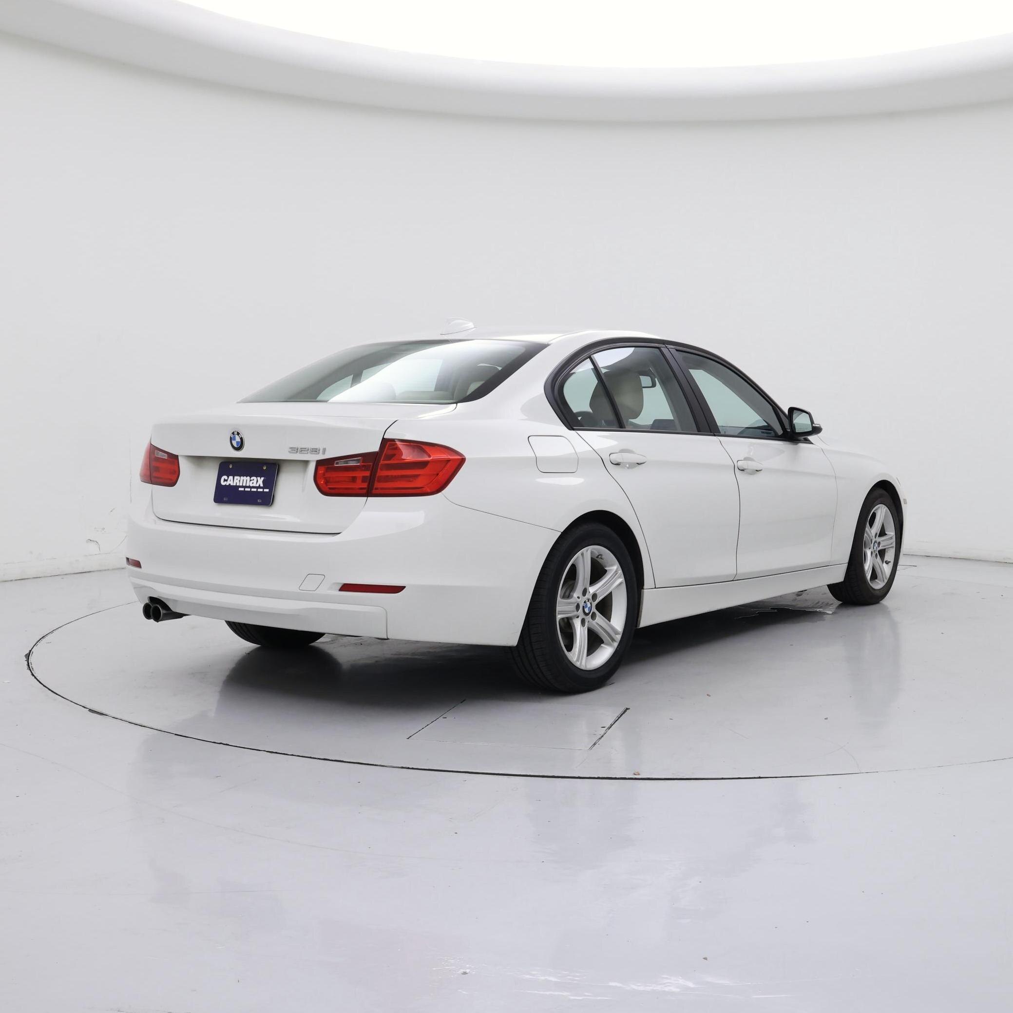 Thumbnail: 2015 BMW 3 Series - 8