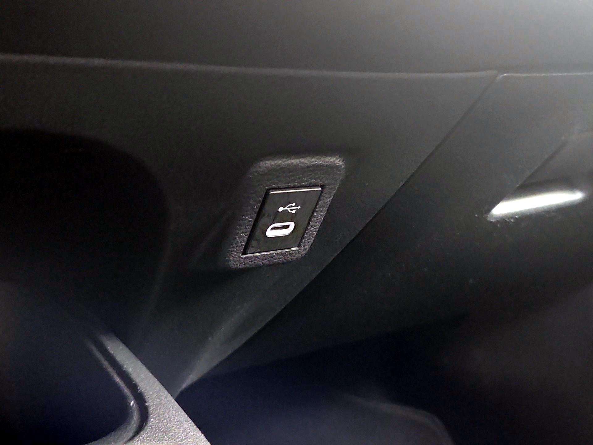 Thumbnail: 2024 Toyota Corolla - 18