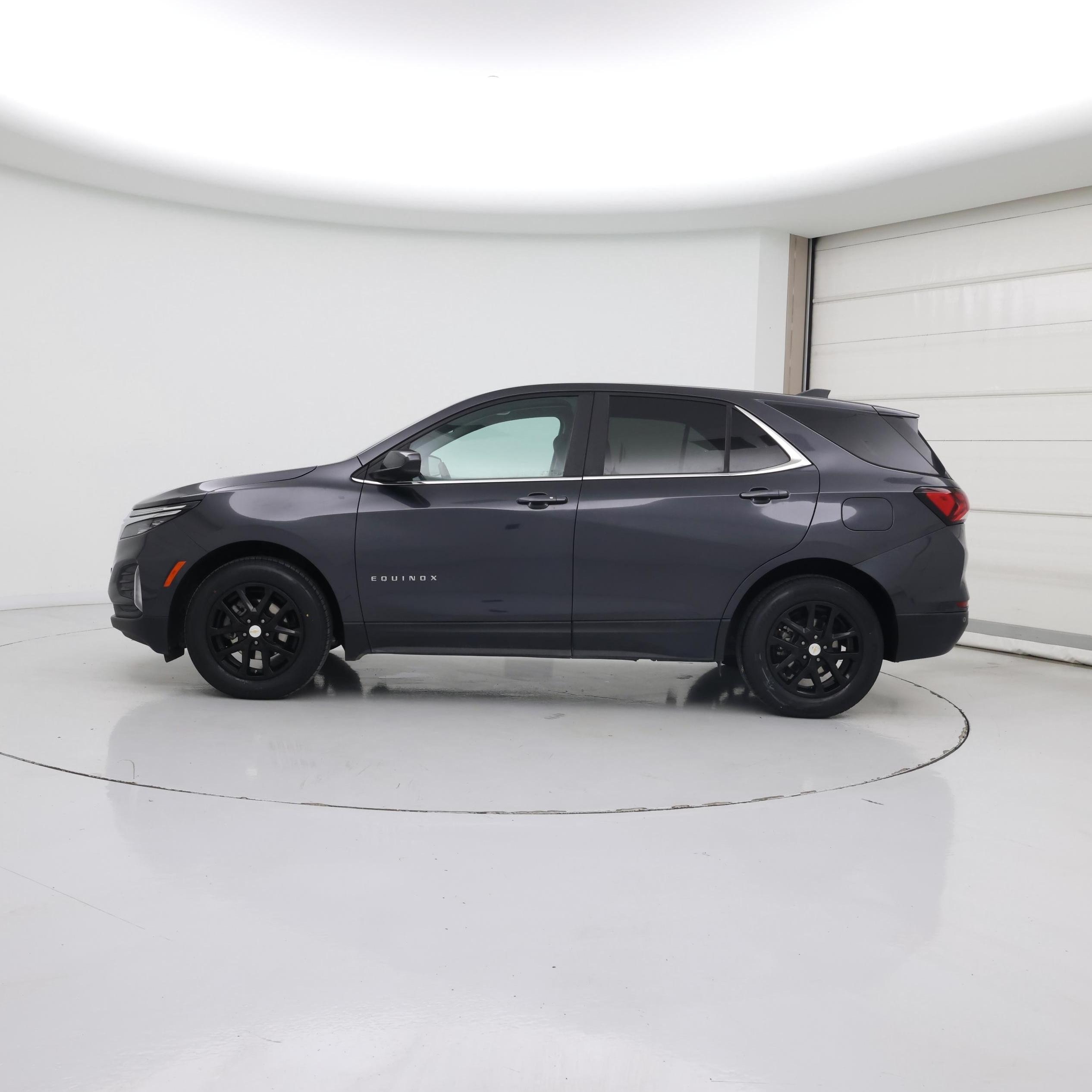 Thumbnail: 2023 Chevrolet Equinox - 3