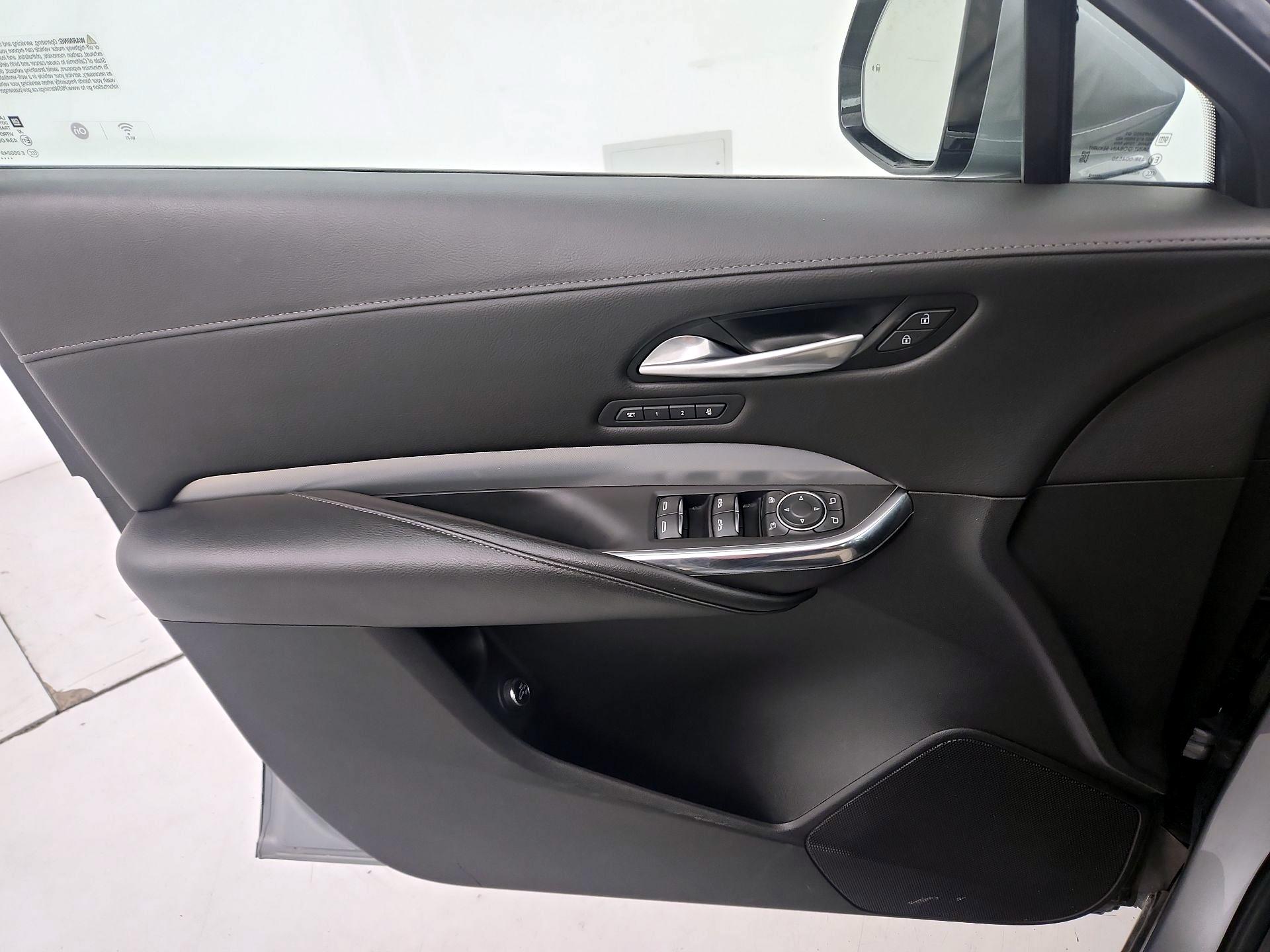 Thumbnail: 2023 Cadillac XT4 - 12