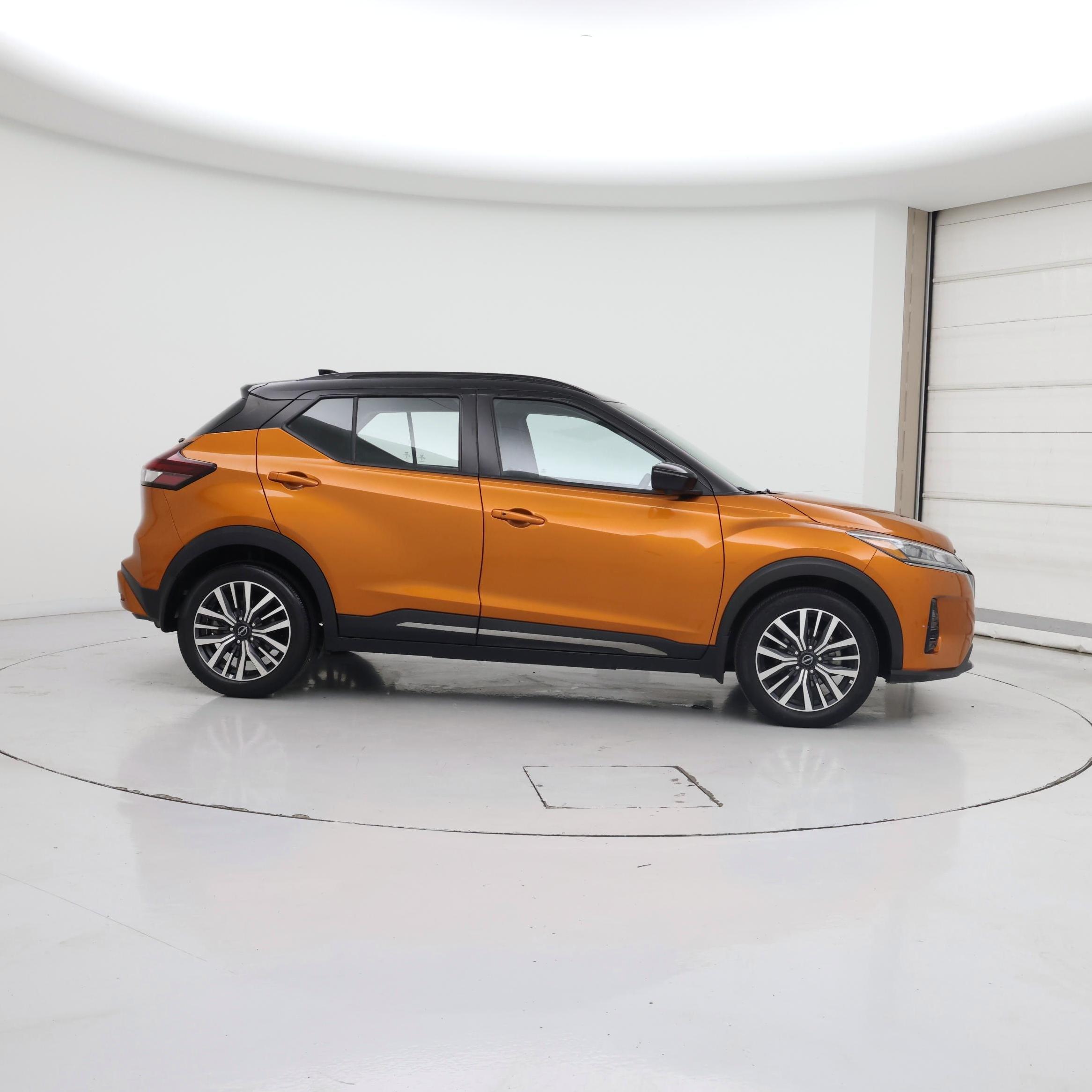 Thumbnail: 2023 Nissan Kicks - 7