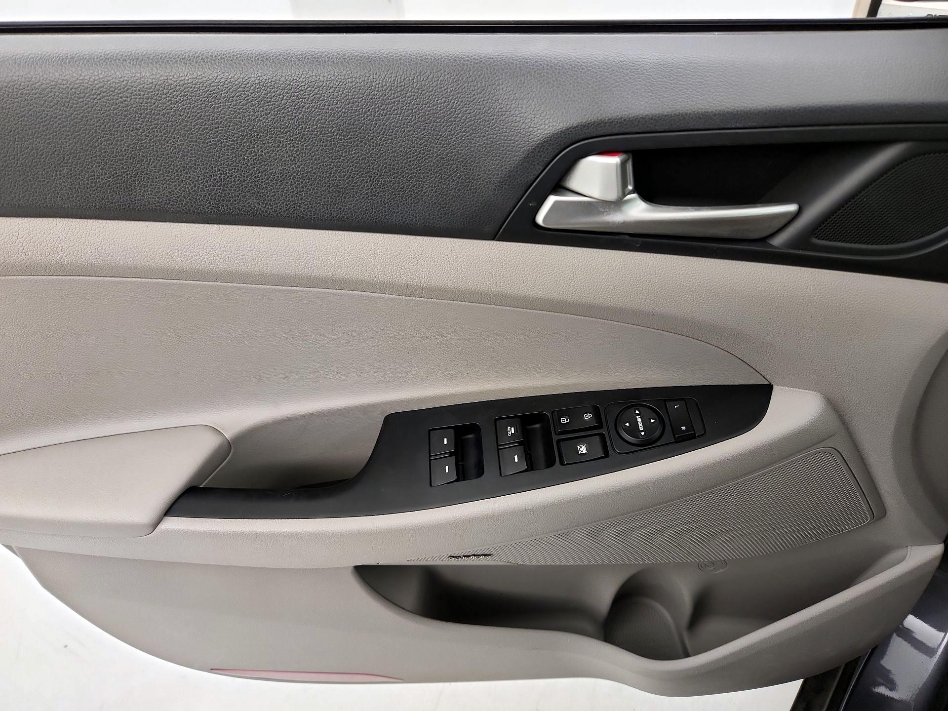 Thumbnail: 2021 Hyundai Tucson - 12