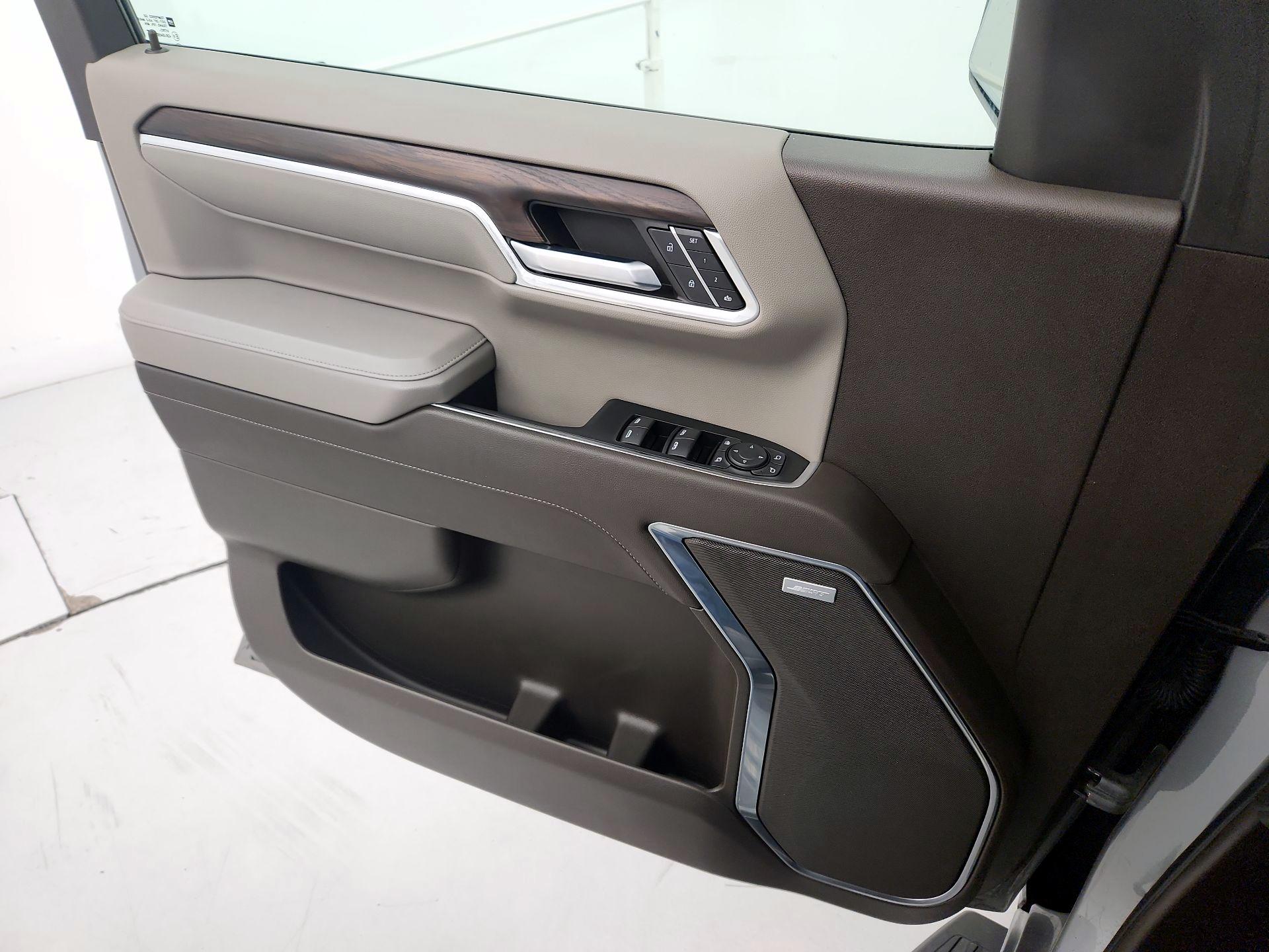 Thumbnail: 2024 GMC Sierra 1500 - 12