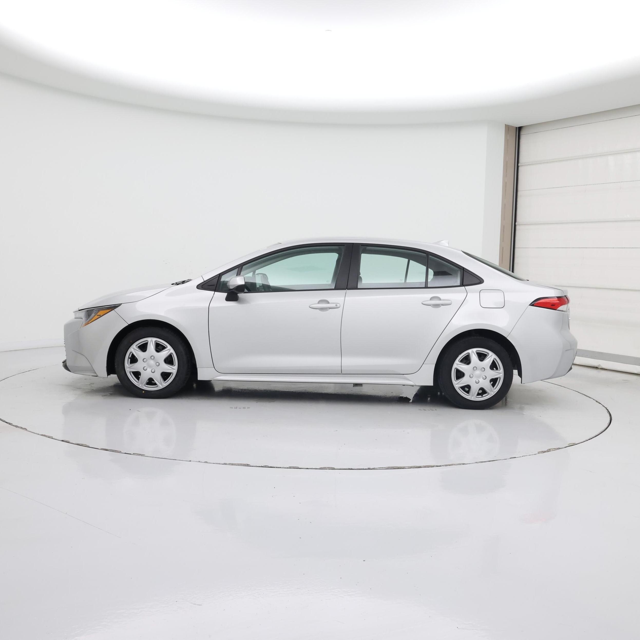 Thumbnail: 2024 Toyota Corolla - 3