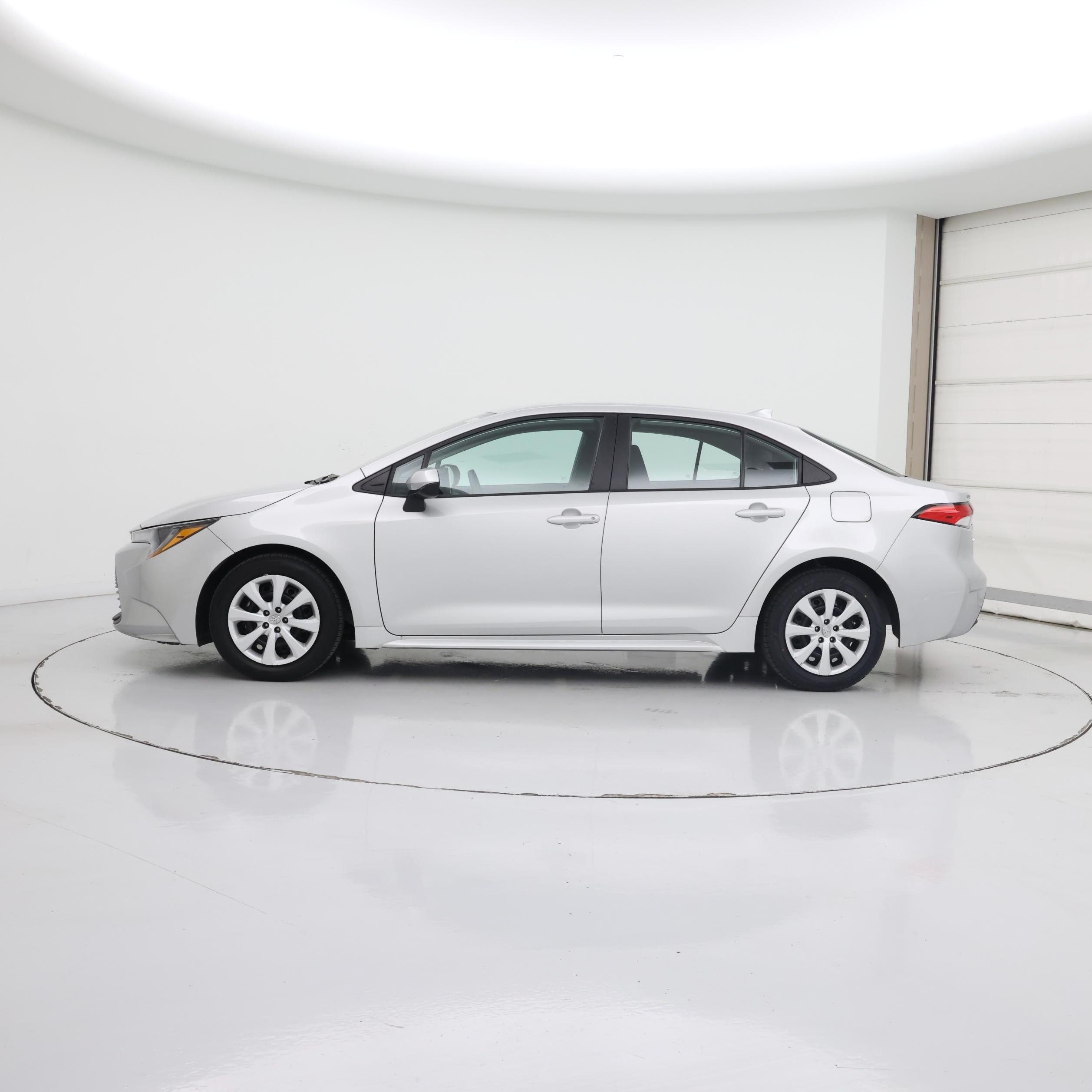 Thumbnail: 2024 Toyota Corolla - 3