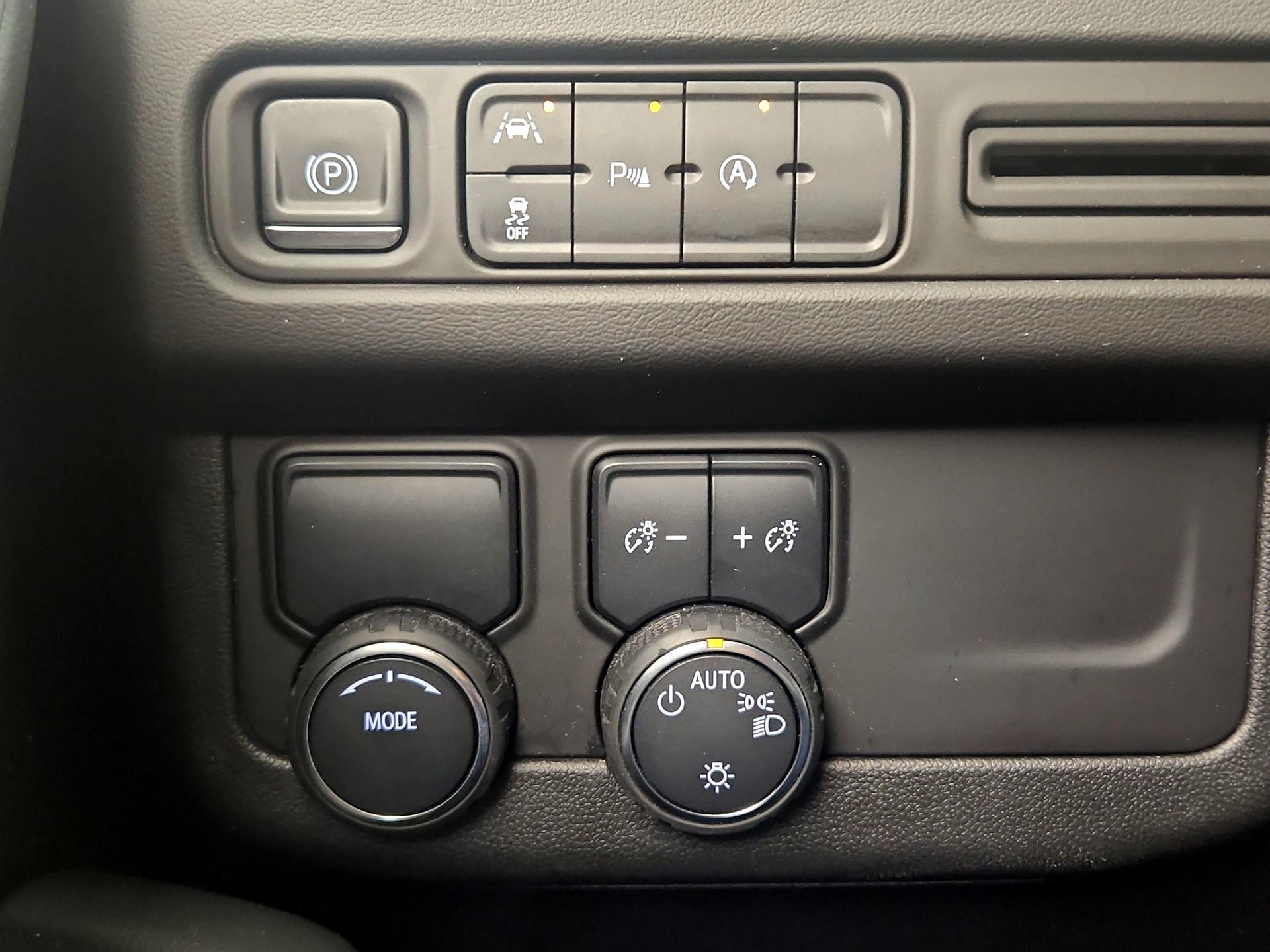 Thumbnail: 2023 Chevrolet Suburban - 13