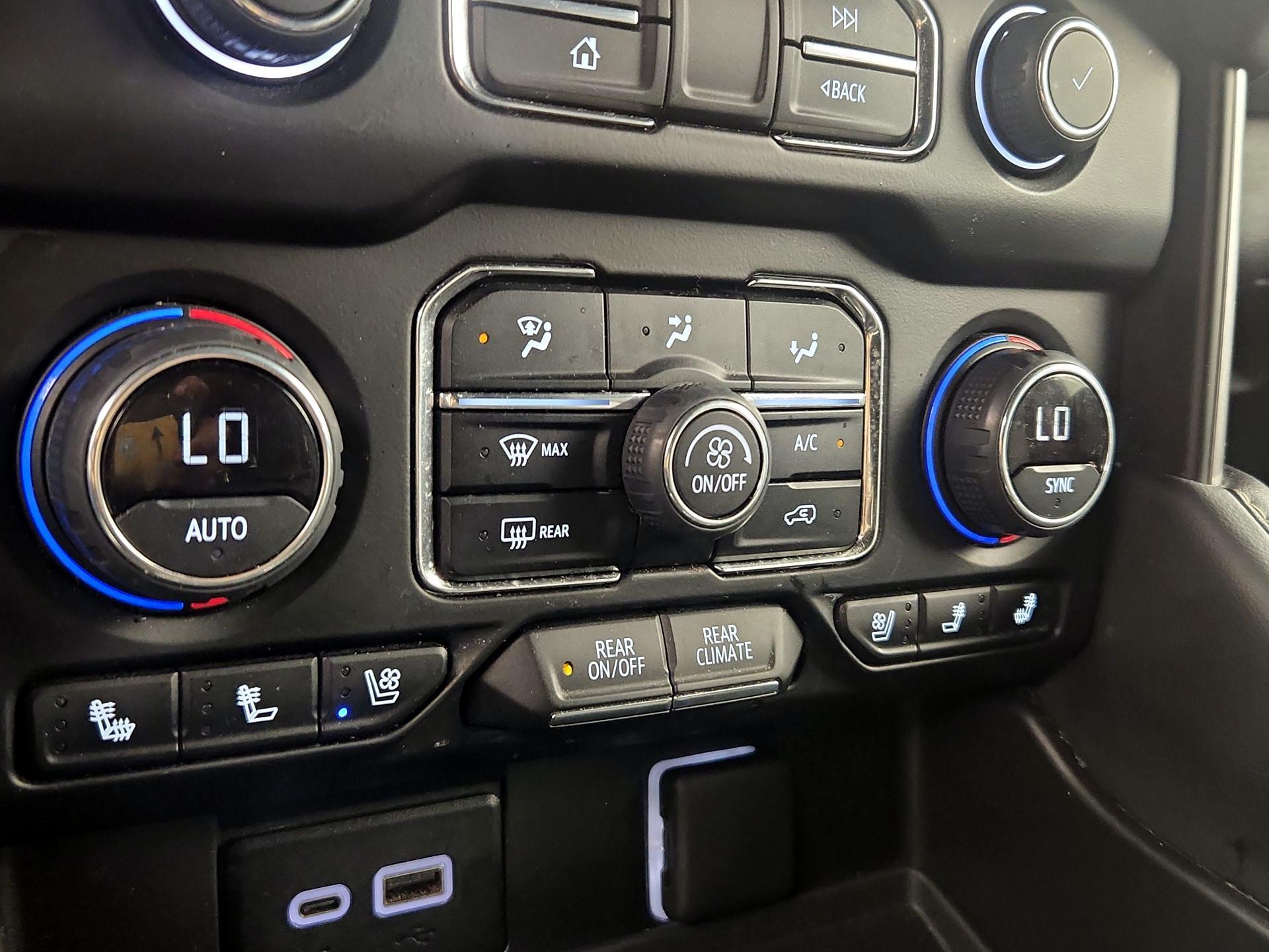 Thumbnail: 2023 Chevrolet Suburban - 17