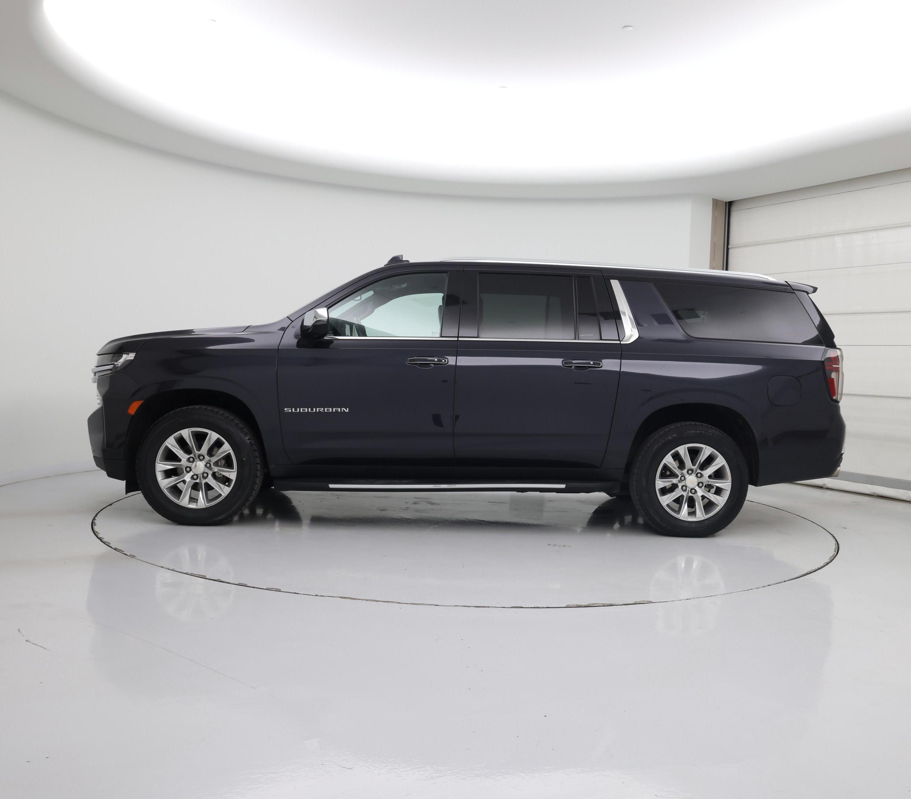 Thumbnail: 2023 Chevrolet Suburban - 3