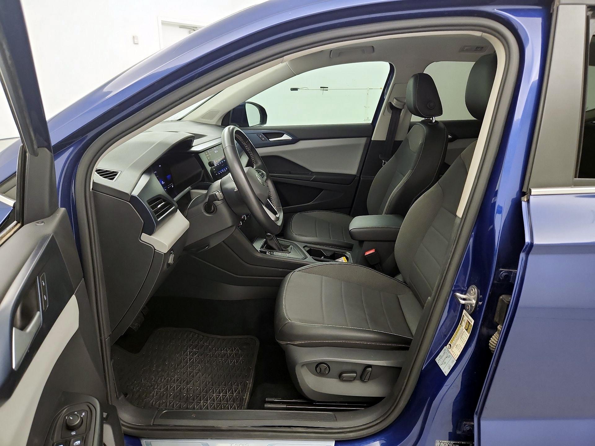 Thumbnail: 2022 Volkswagen Taos - 11