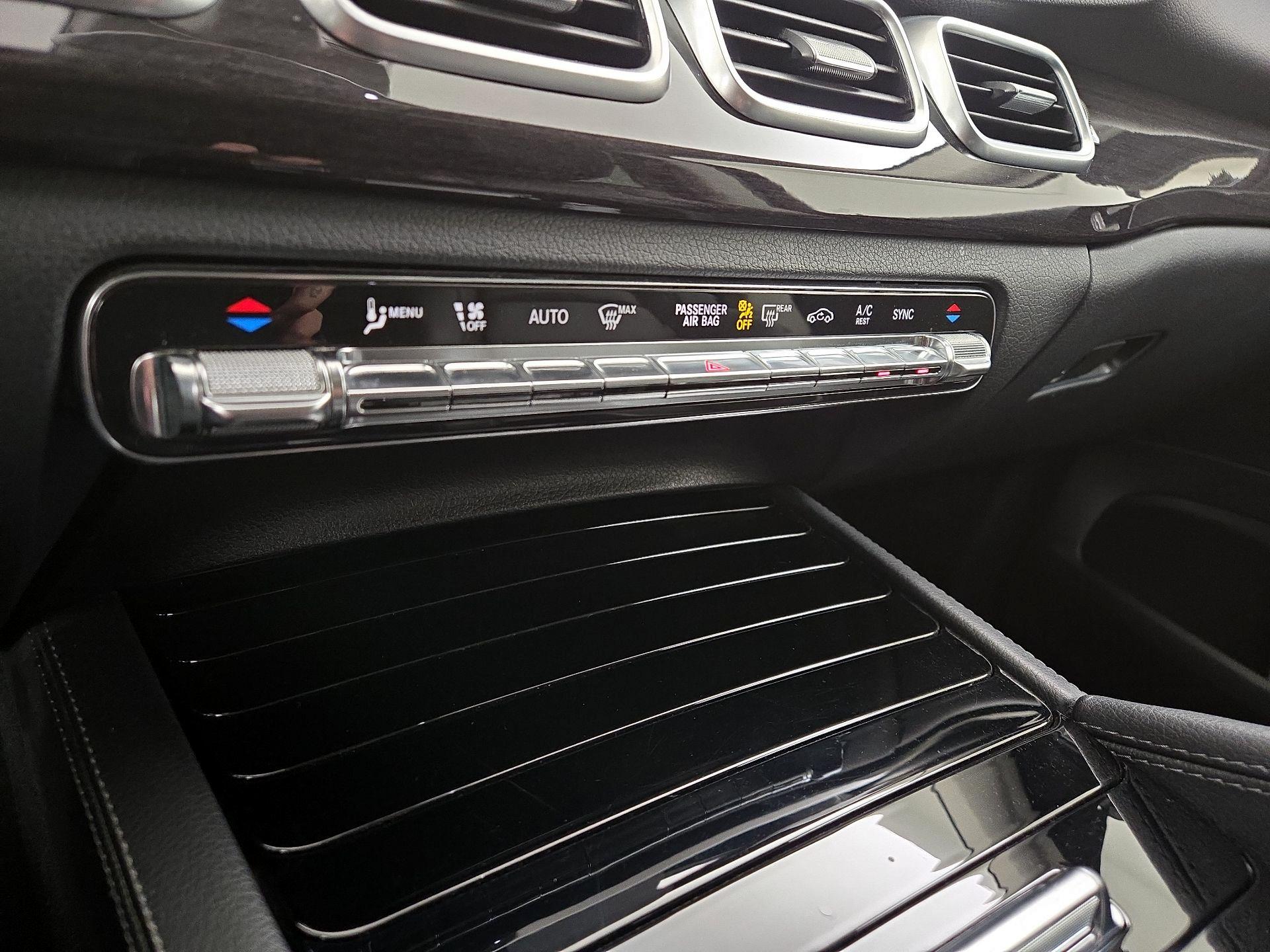 Thumbnail: 2020 Mercedes-Benz GLE - 17