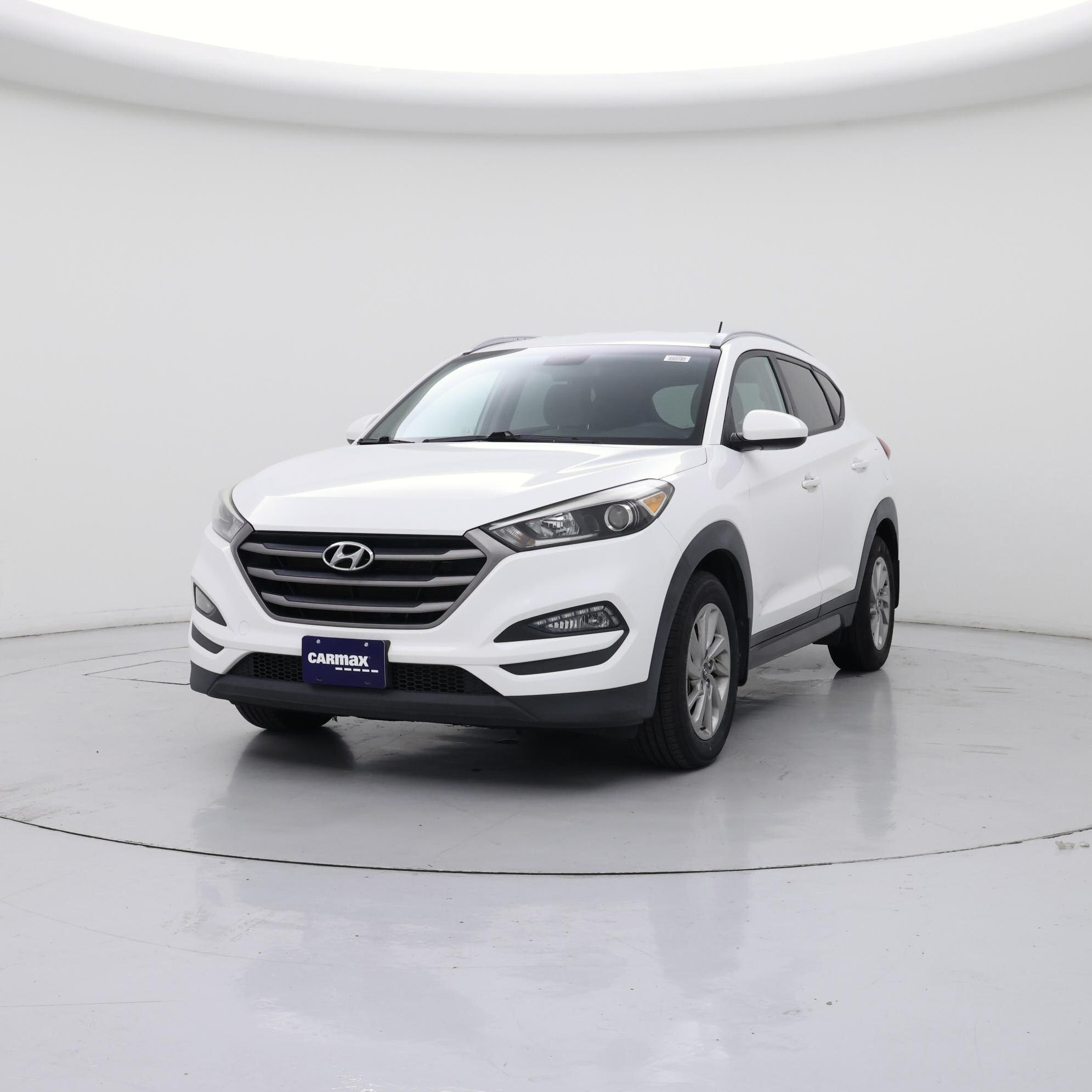 Thumbnail: 2016 Hyundai Tucson - 4