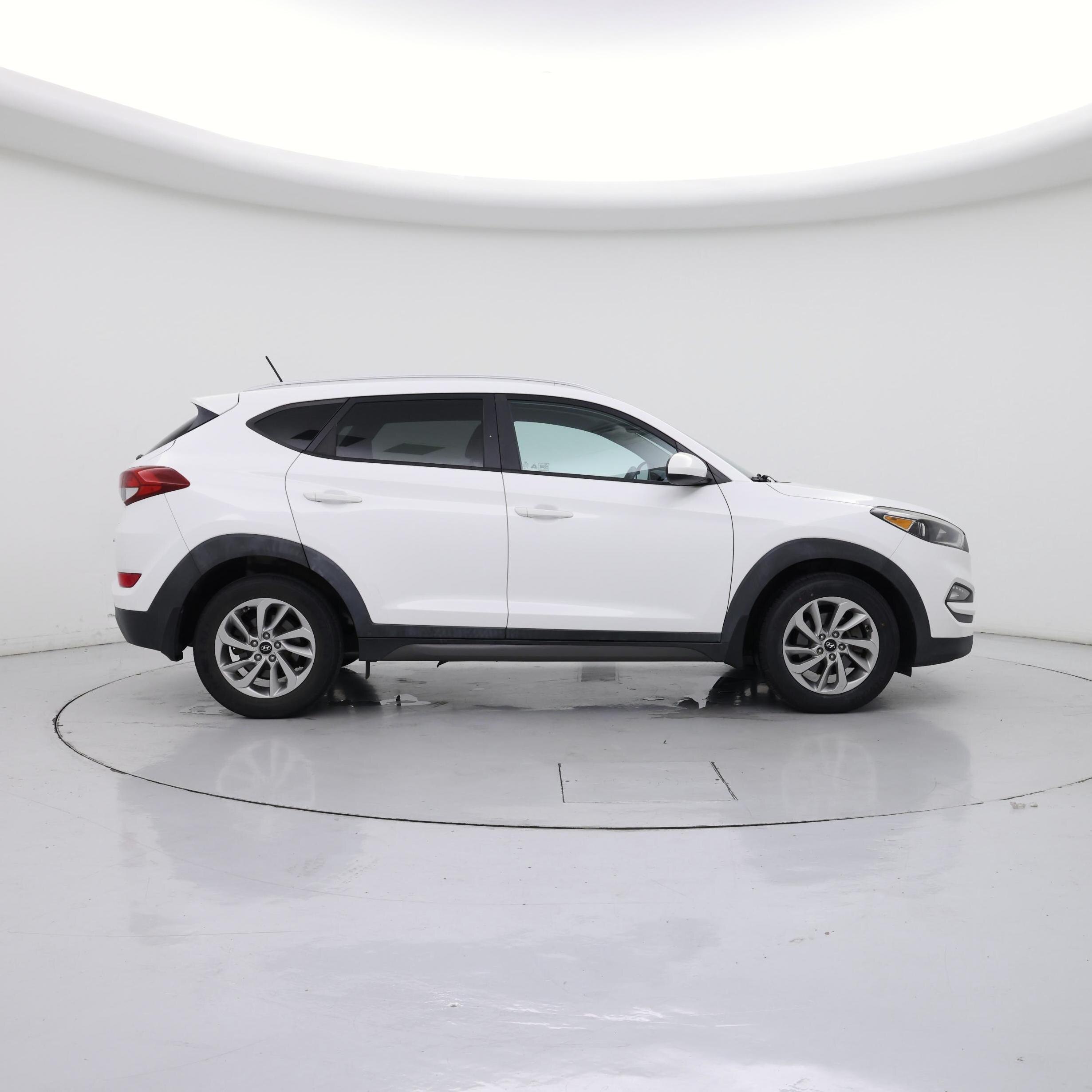 Thumbnail: 2016 Hyundai Tucson - 7