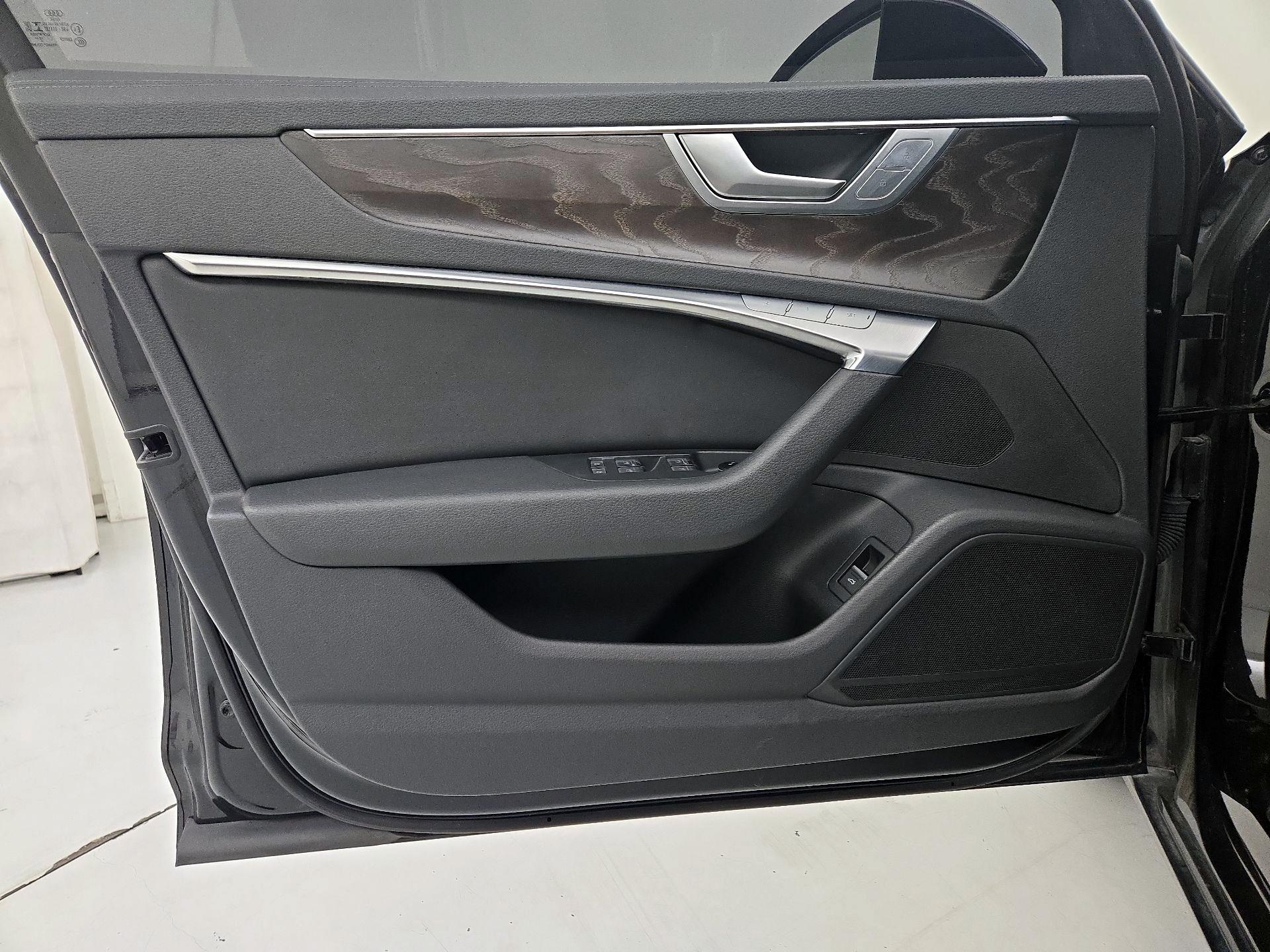 Thumbnail: 2020 Audi A6 - 12