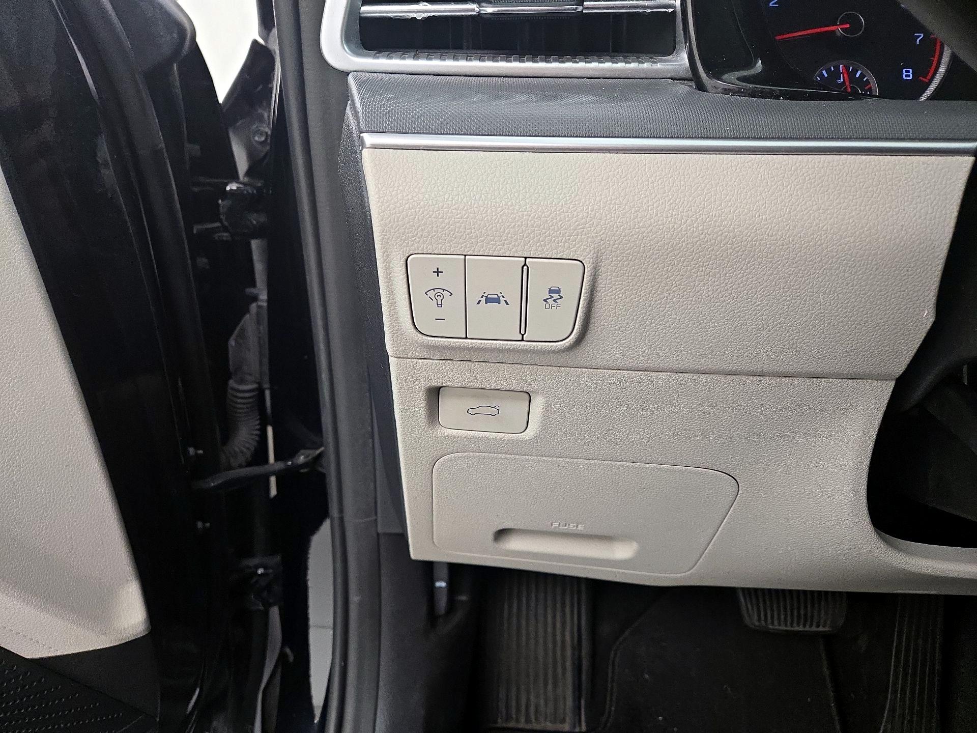 Thumbnail: 2021 Kia K5 - 13