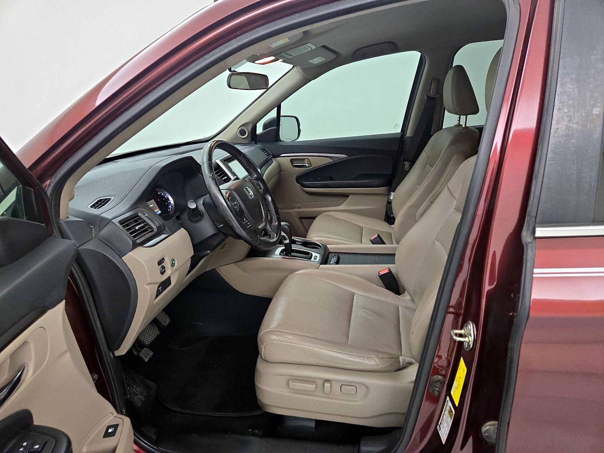 Thumbnail: 2017 Honda Ridgeline - 11