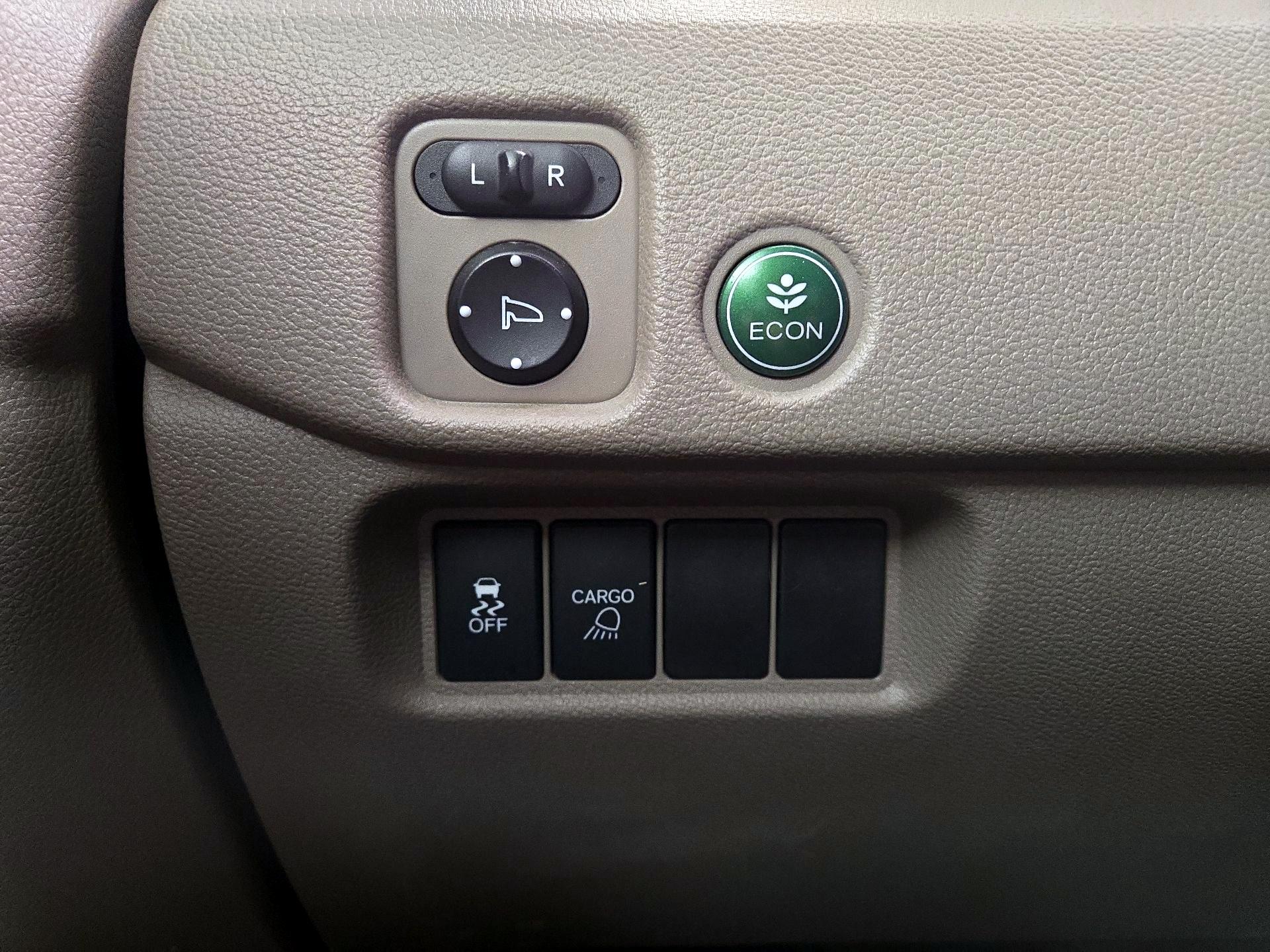 Thumbnail: 2017 Honda Ridgeline - 13