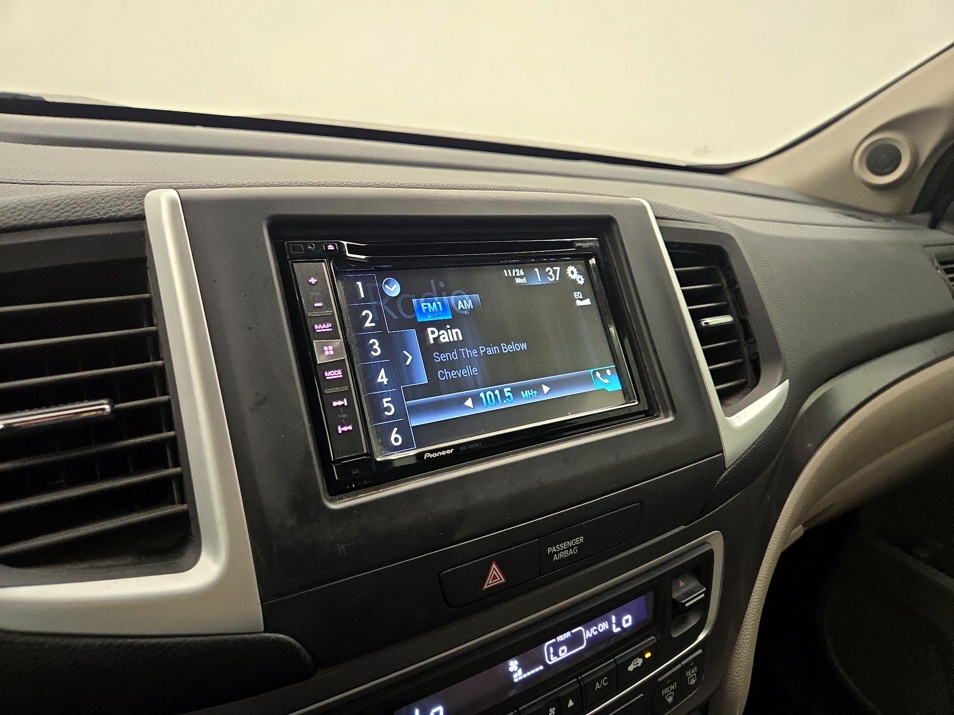 Thumbnail: 2017 Honda Ridgeline - 16