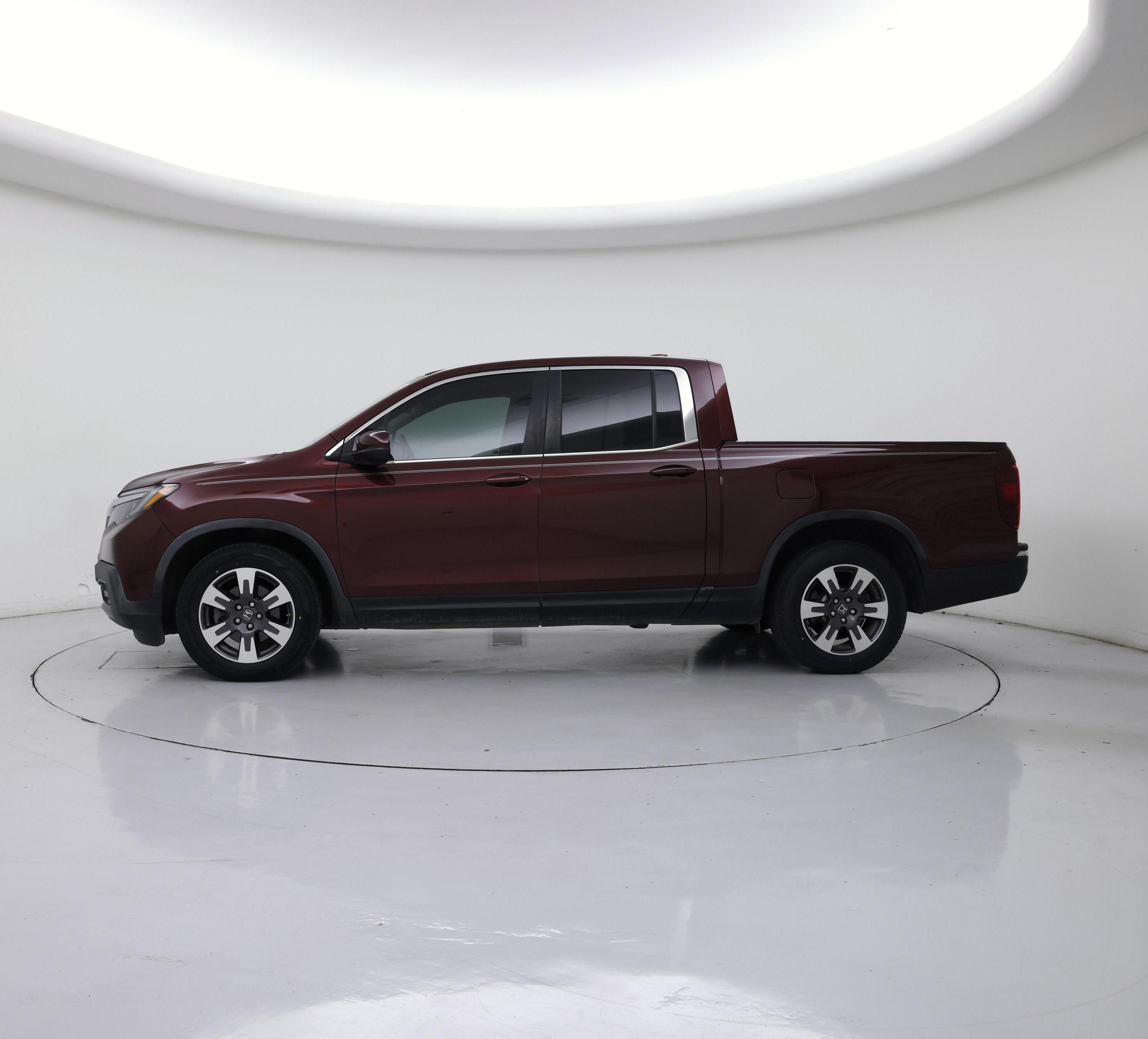Thumbnail: 2017 Honda Ridgeline - 3