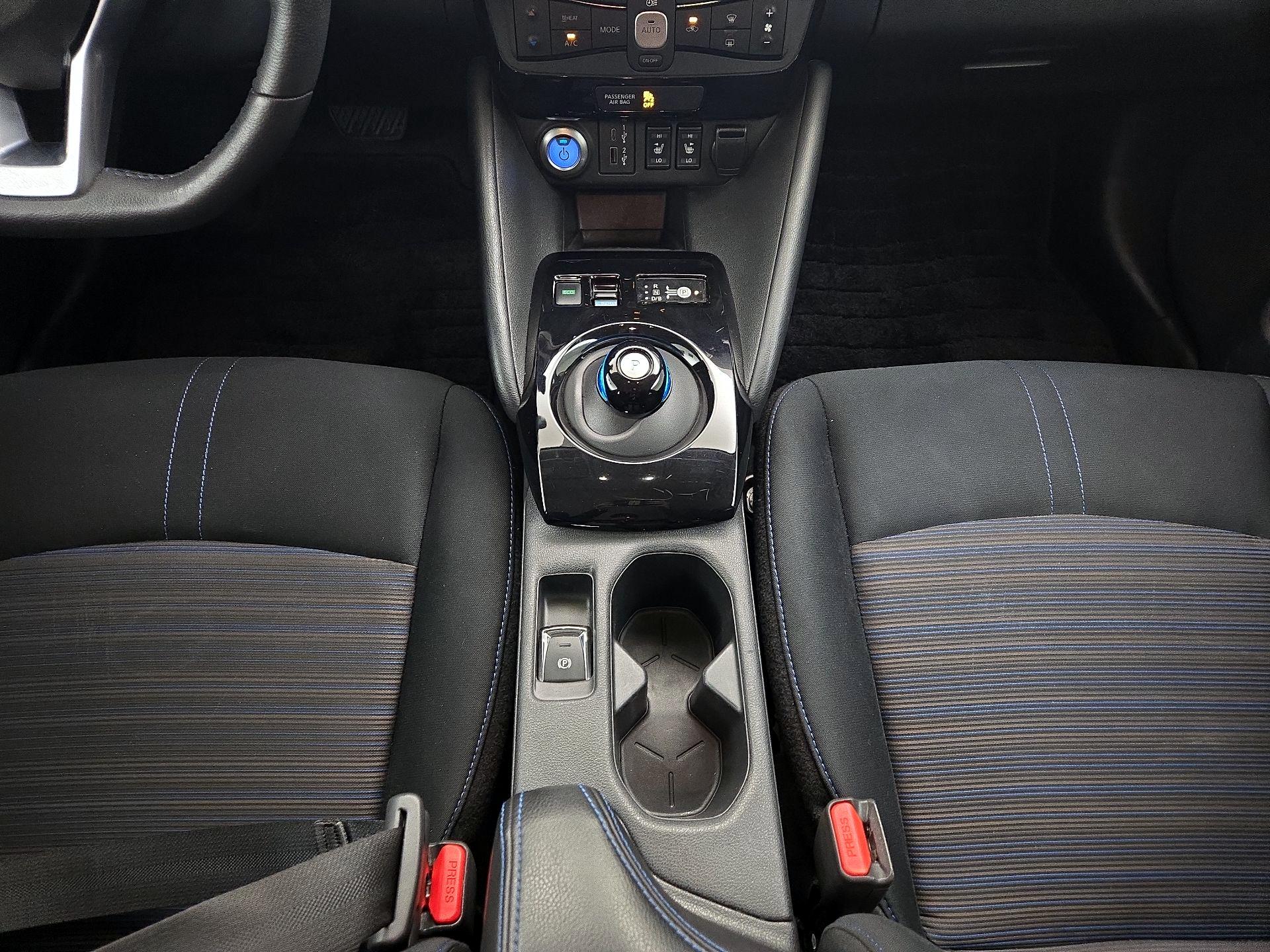 Thumbnail: 2020 Nissan Leaf - 18