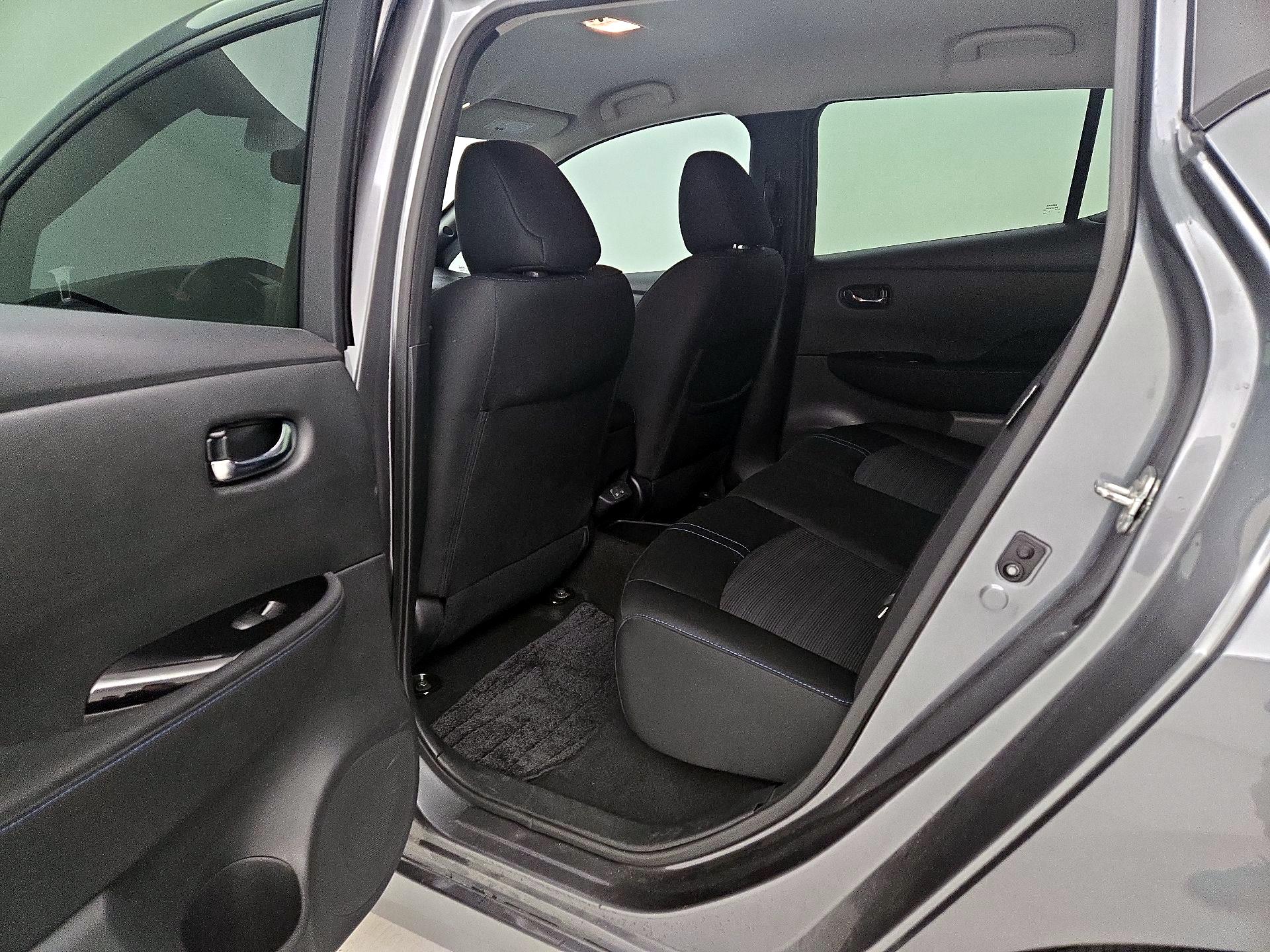 Thumbnail: 2020 Nissan Leaf - 20