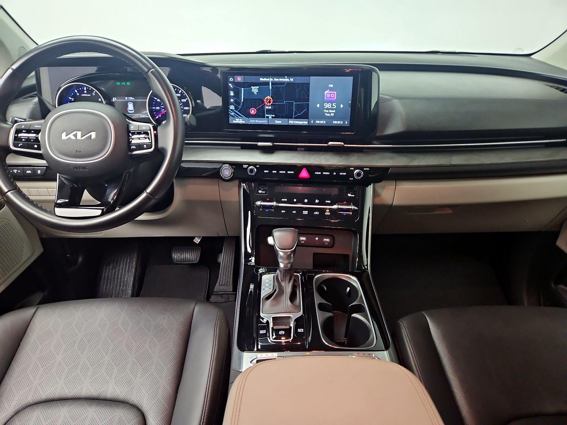 Thumbnail: 2022 Kia Carnival - 9