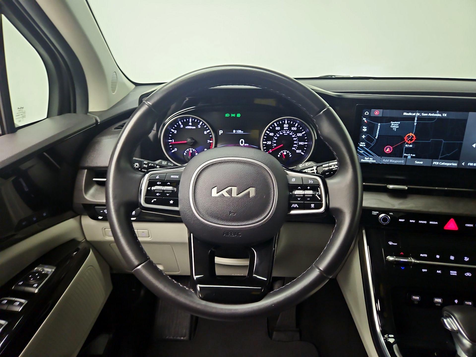 Thumbnail: 2022 Kia Carnival - 10