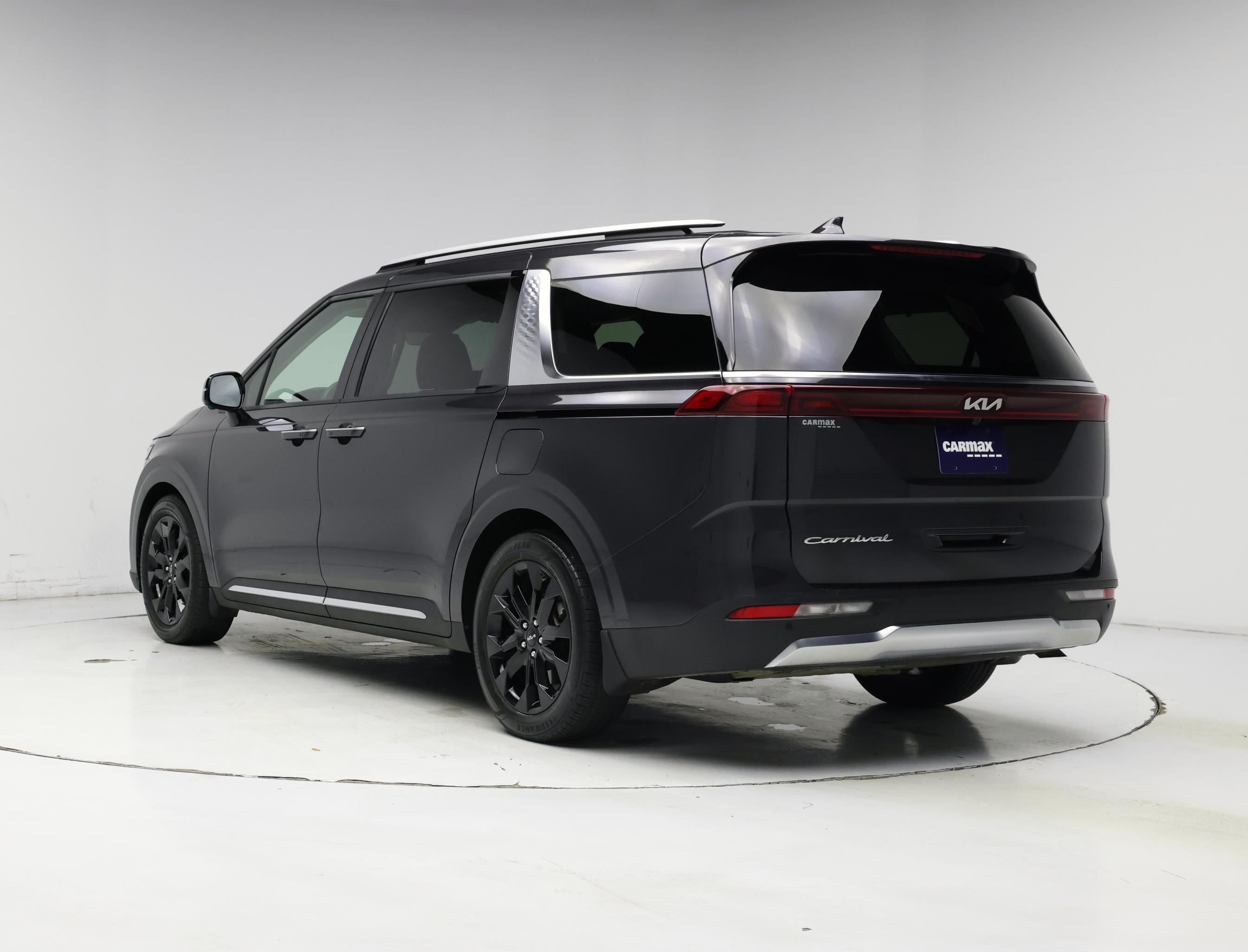 Thumbnail: 2022 Kia Carnival - 2