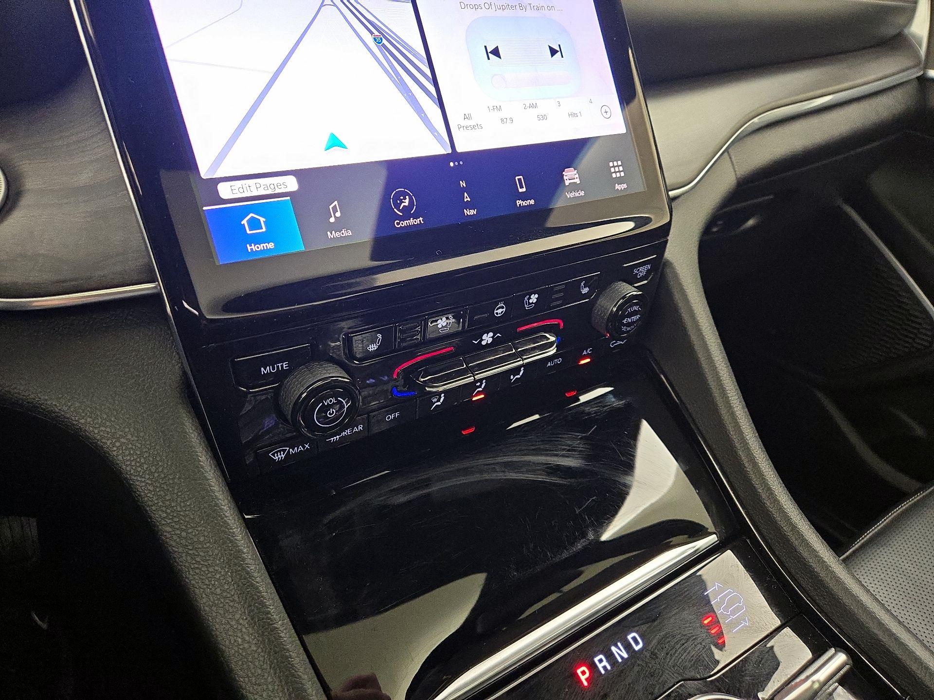 Thumbnail: 2023 Jeep Grand Cherokee - 17