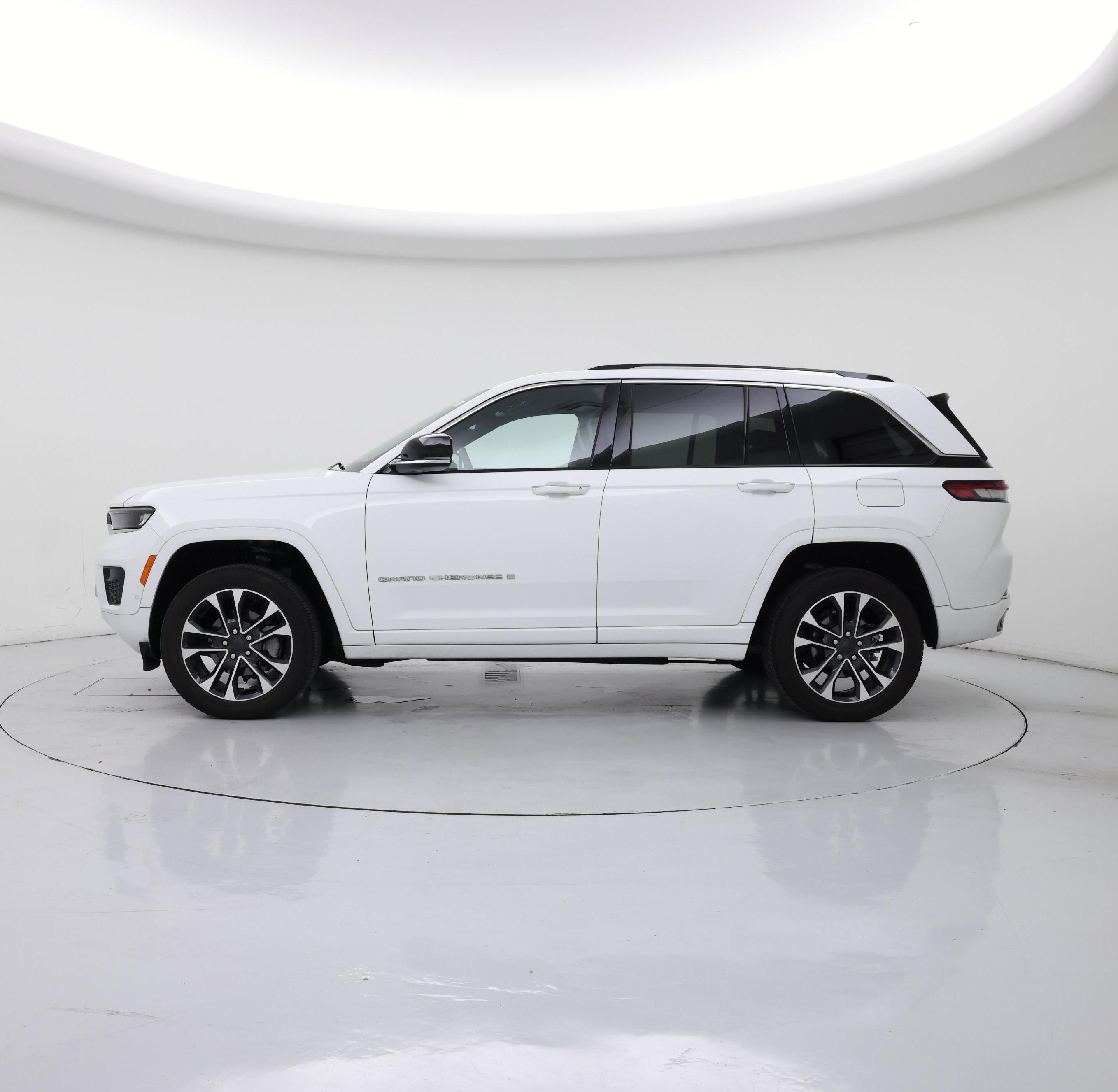 Thumbnail: 2023 Jeep Grand Cherokee - 3