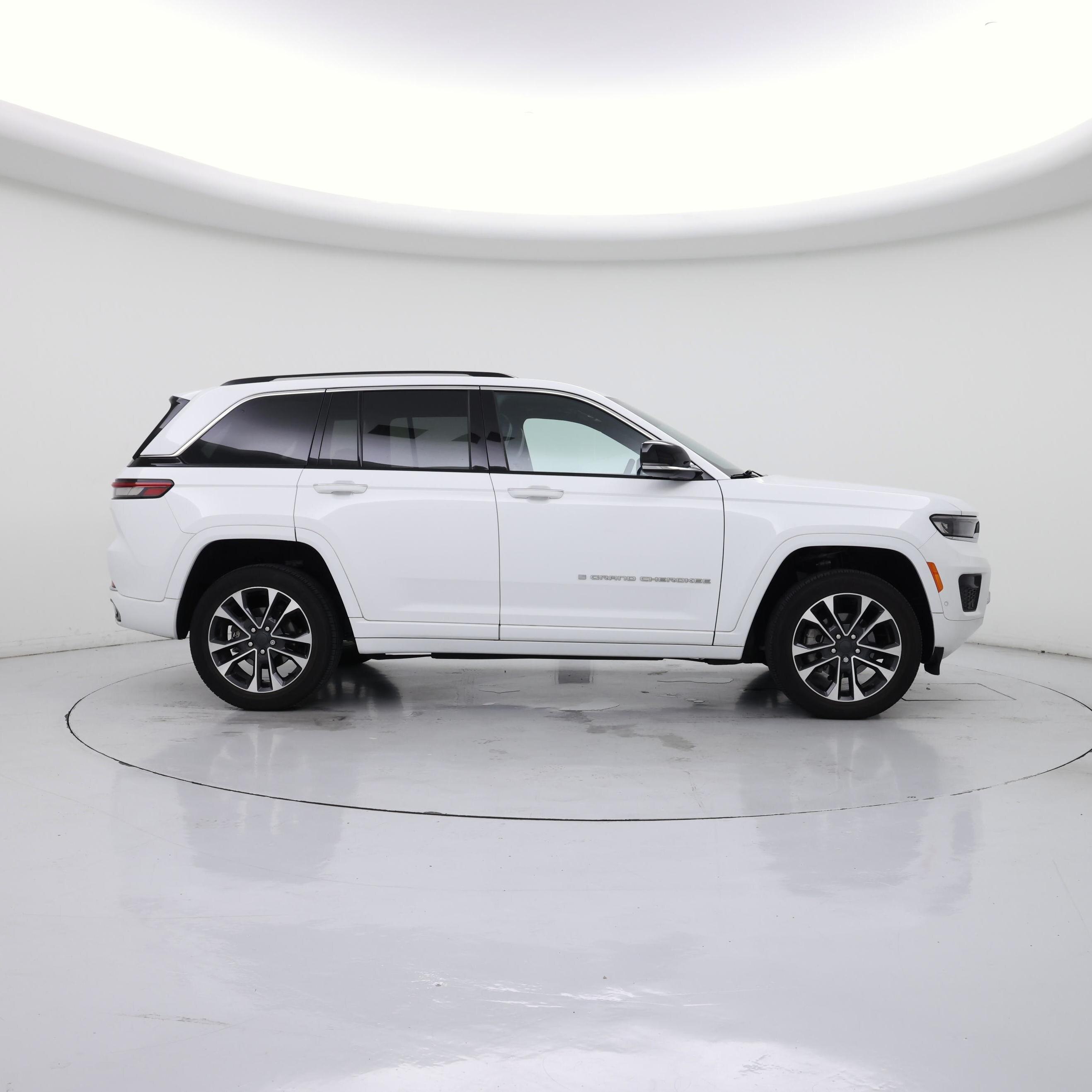 Thumbnail: 2023 Jeep Grand Cherokee - 7