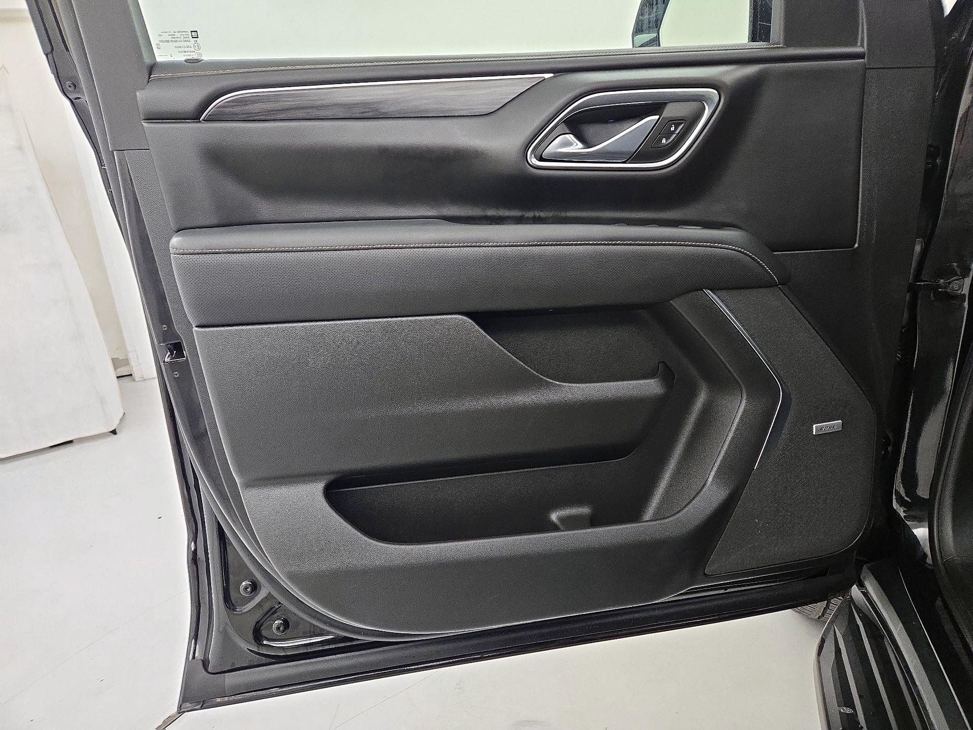 Thumbnail: 2023 GMC Yukon XL - 12