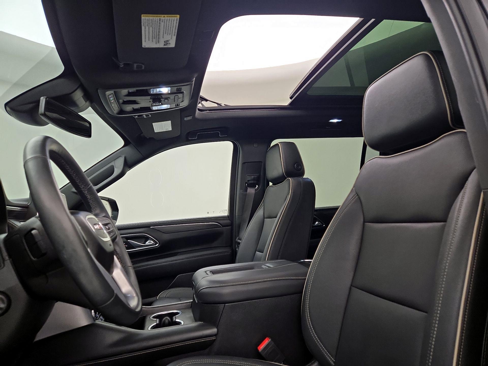 Thumbnail: 2023 GMC Yukon XL - 20