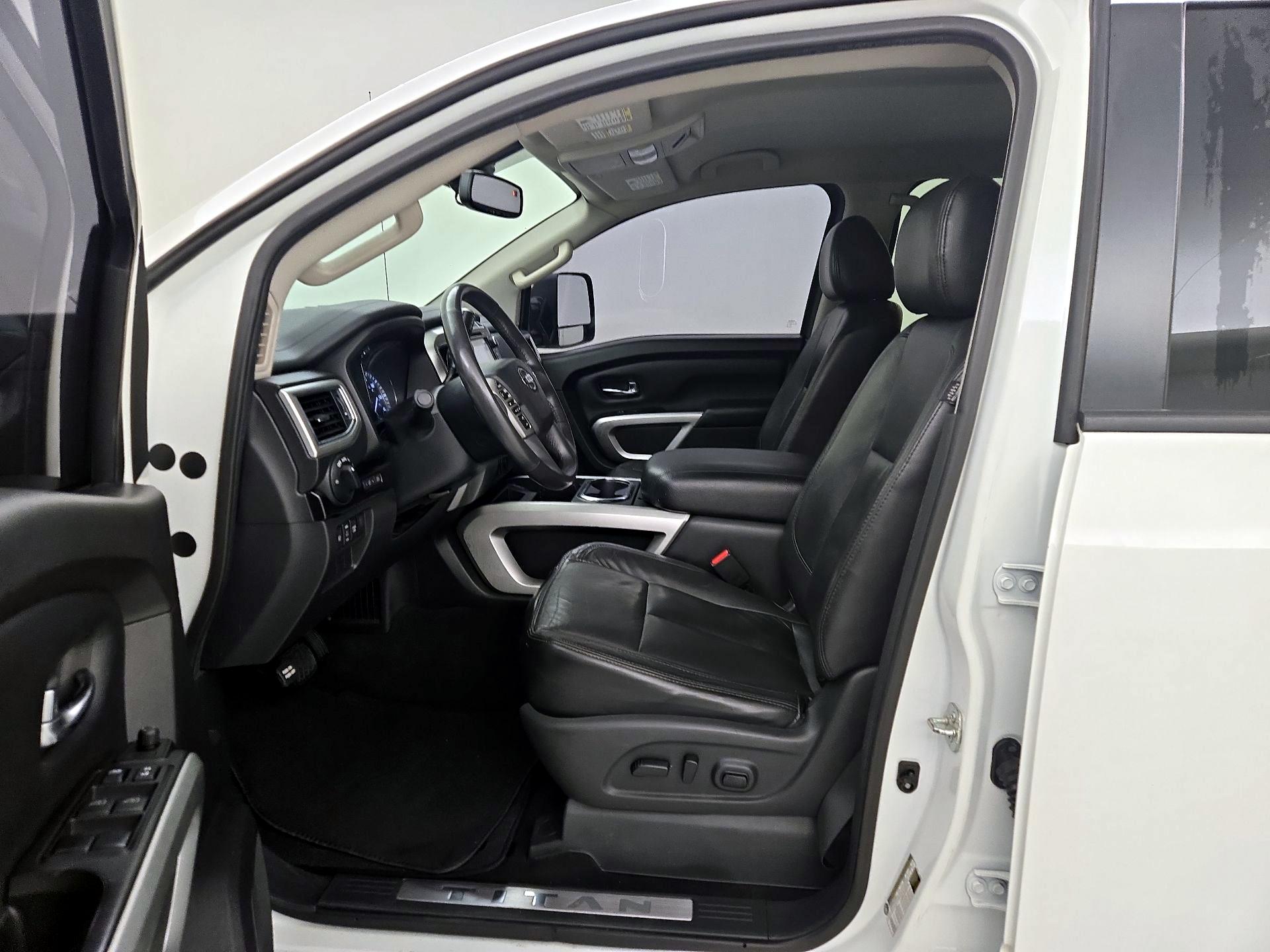 Thumbnail: 2017 Nissan Titan - 11