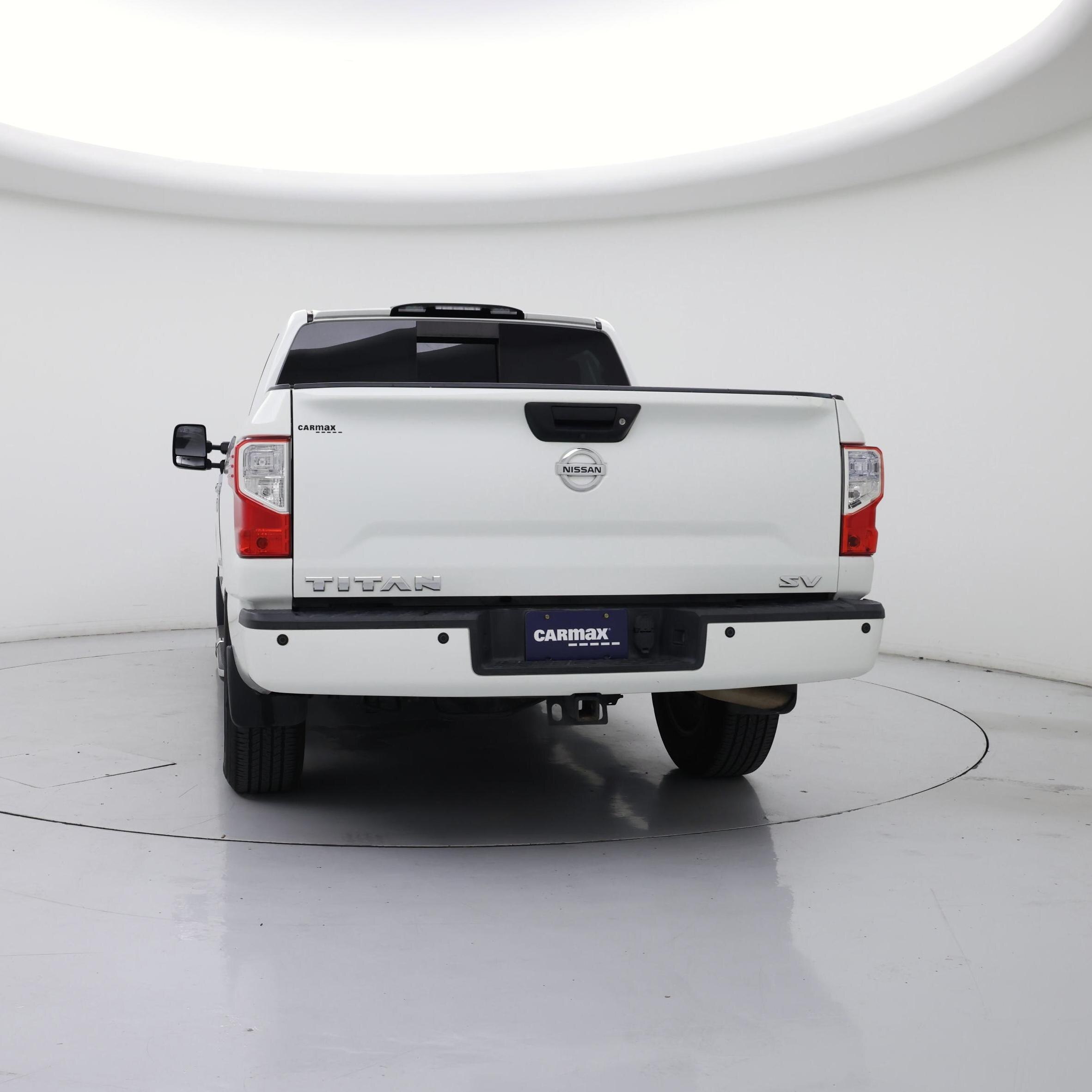 Thumbnail: 2017 Nissan Titan - 6