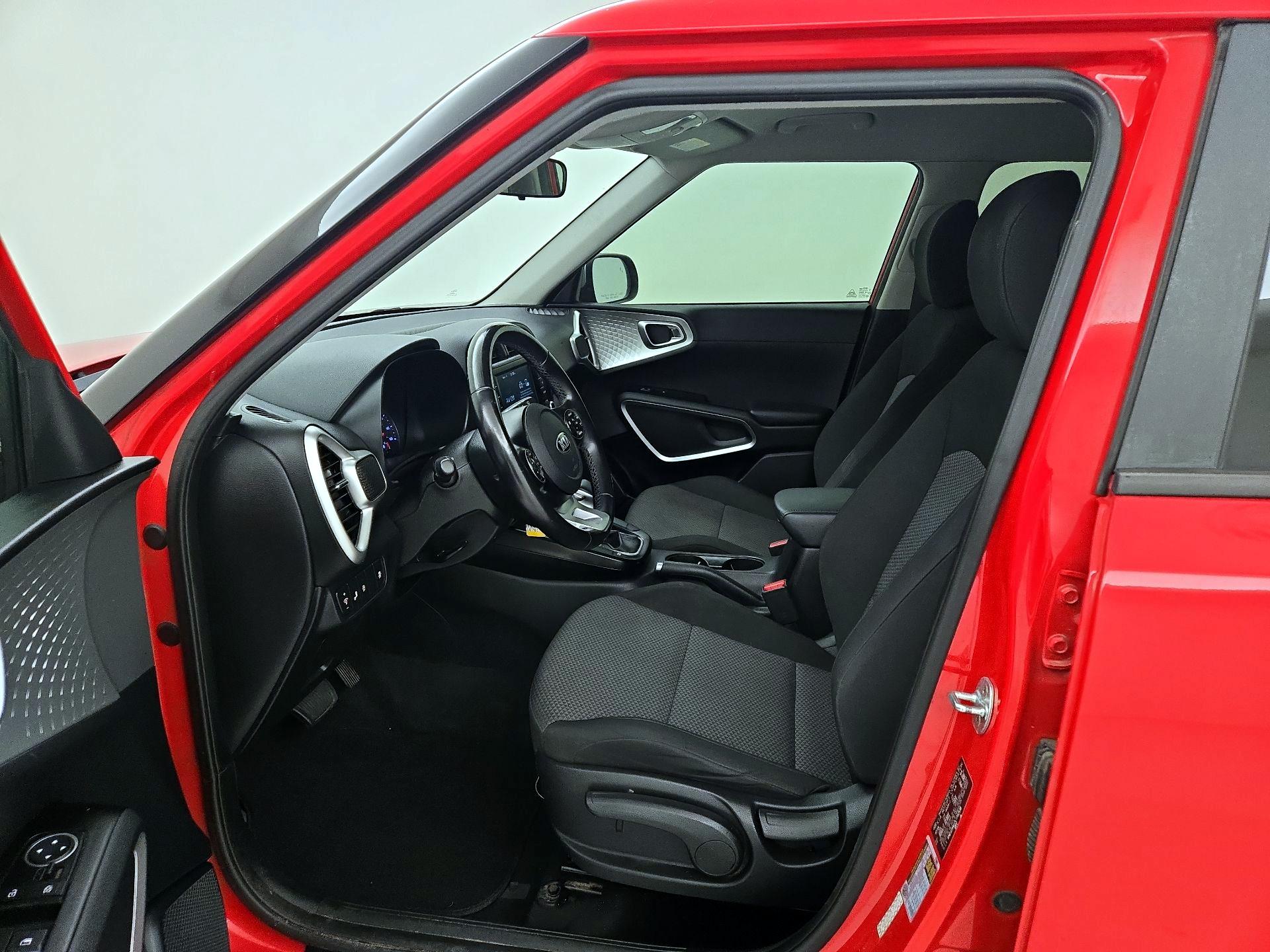 Thumbnail: 2020 Kia Soul - 11