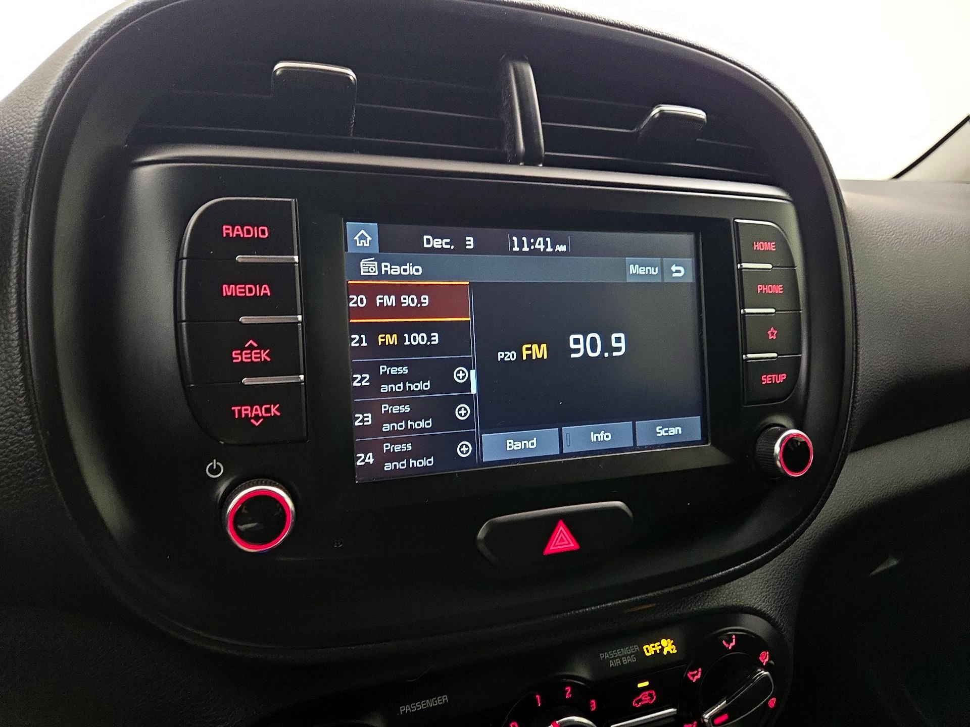 Thumbnail: 2020 Kia Soul - 15