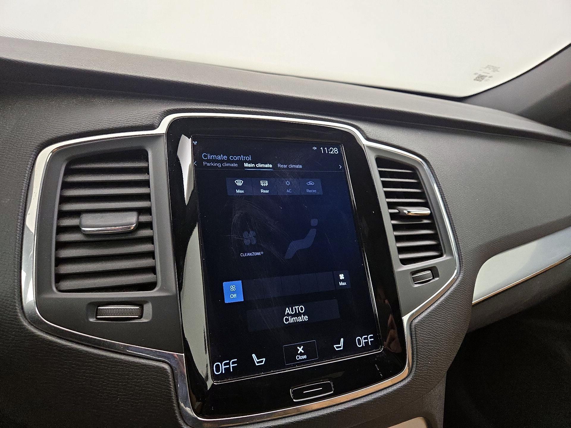 Thumbnail: 2017 Volvo XC90 - 17