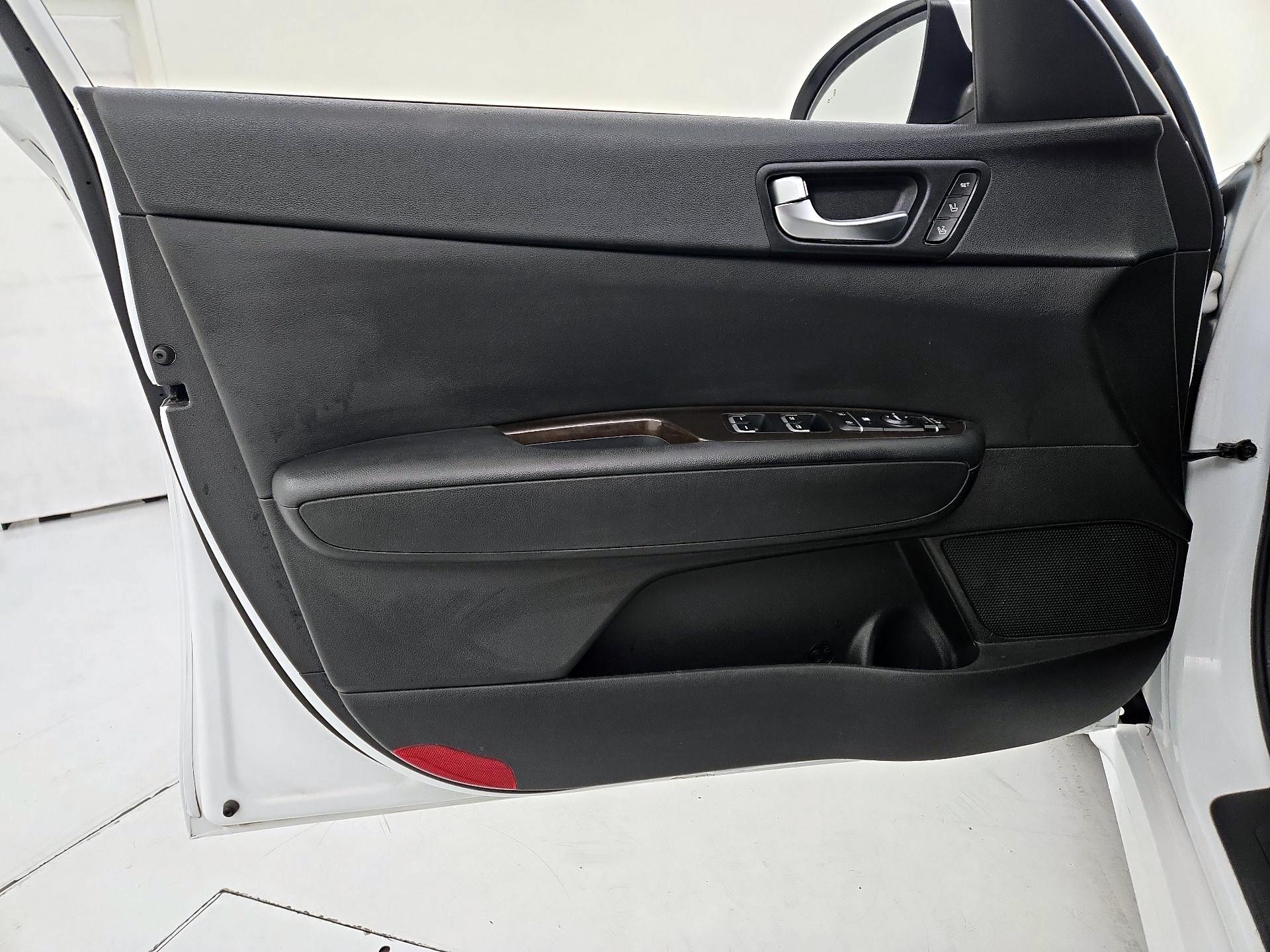 Thumbnail: 2018 Kia Optima - 12