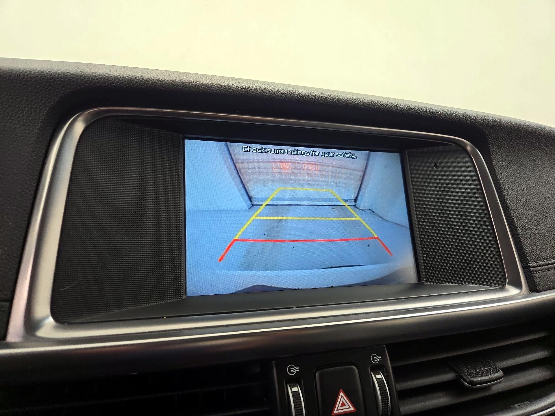 Thumbnail: 2018 Kia Optima - 14