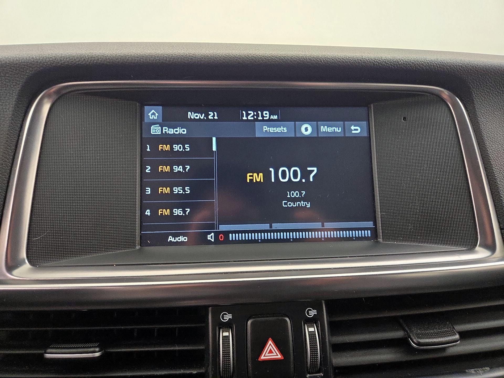 Thumbnail: 2018 Kia Optima - 15